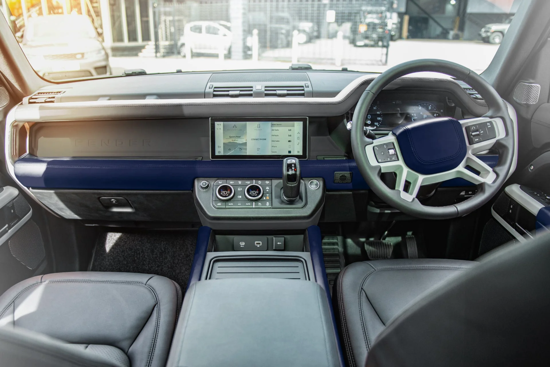 Land Rover Defender 110 (2020 Onwards) Environment 3: Middle and Lower volcanic blue Interior - Image 7