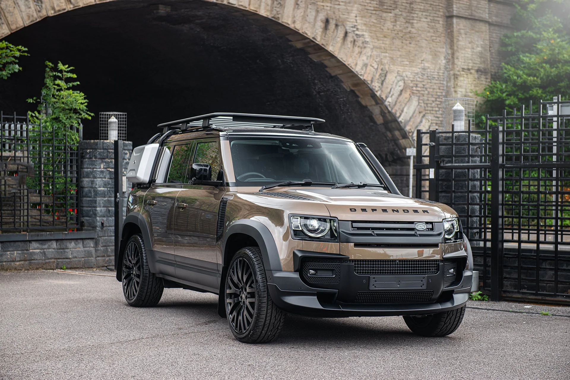 Land Rover Defender 110 (2020 Onwards) Landmark Body Kit - Image 13