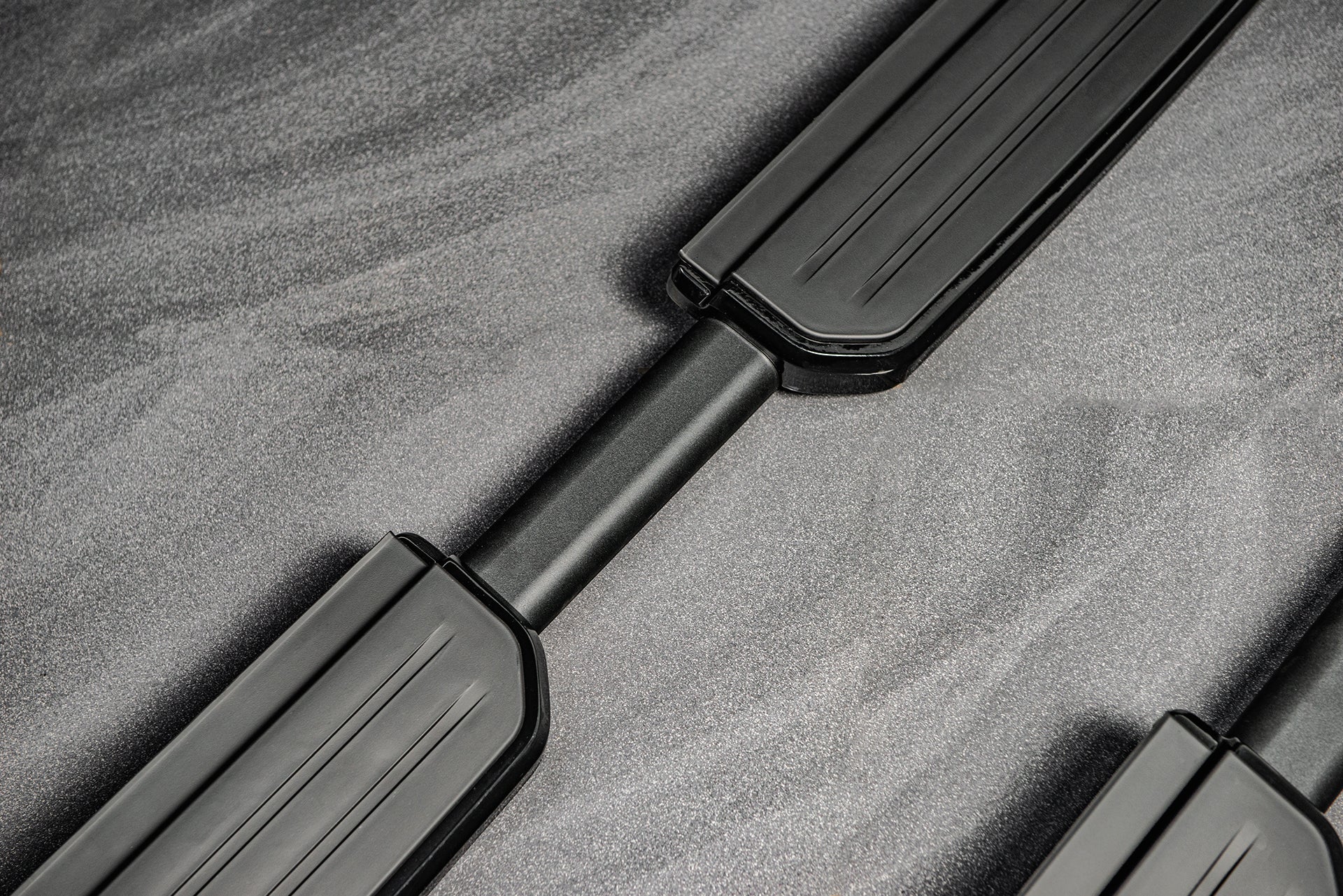 Land Rover Defender 110 (2020 Onwards) Side Steps - Image 3