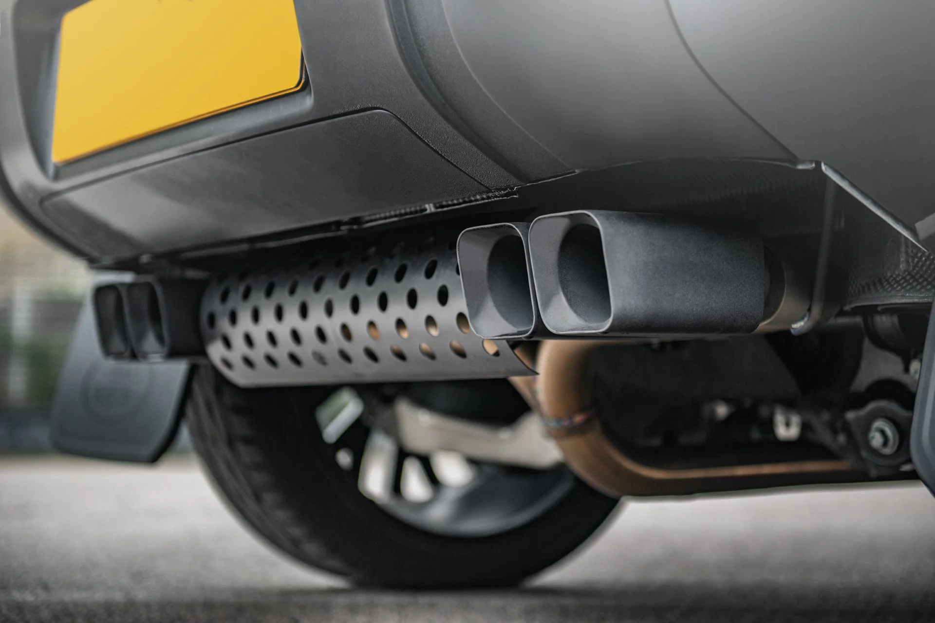 Land Rover Defender 110 - 2.0 Petrol (2020 Onwards) Quad Exhaust System - Image 2