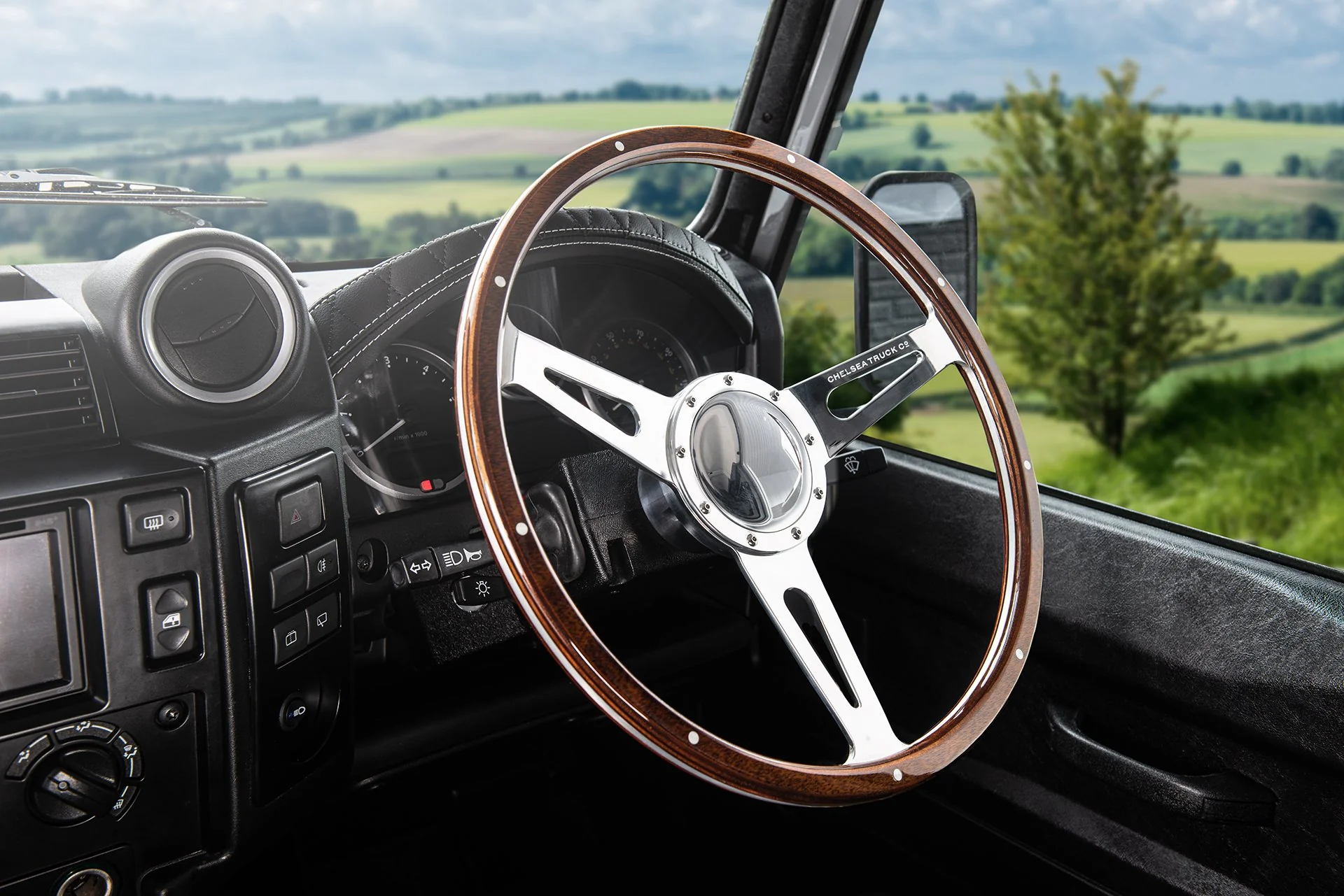 Land Rover Defender (1991-2016) 16" Heritage Steering Wheel - Image 3