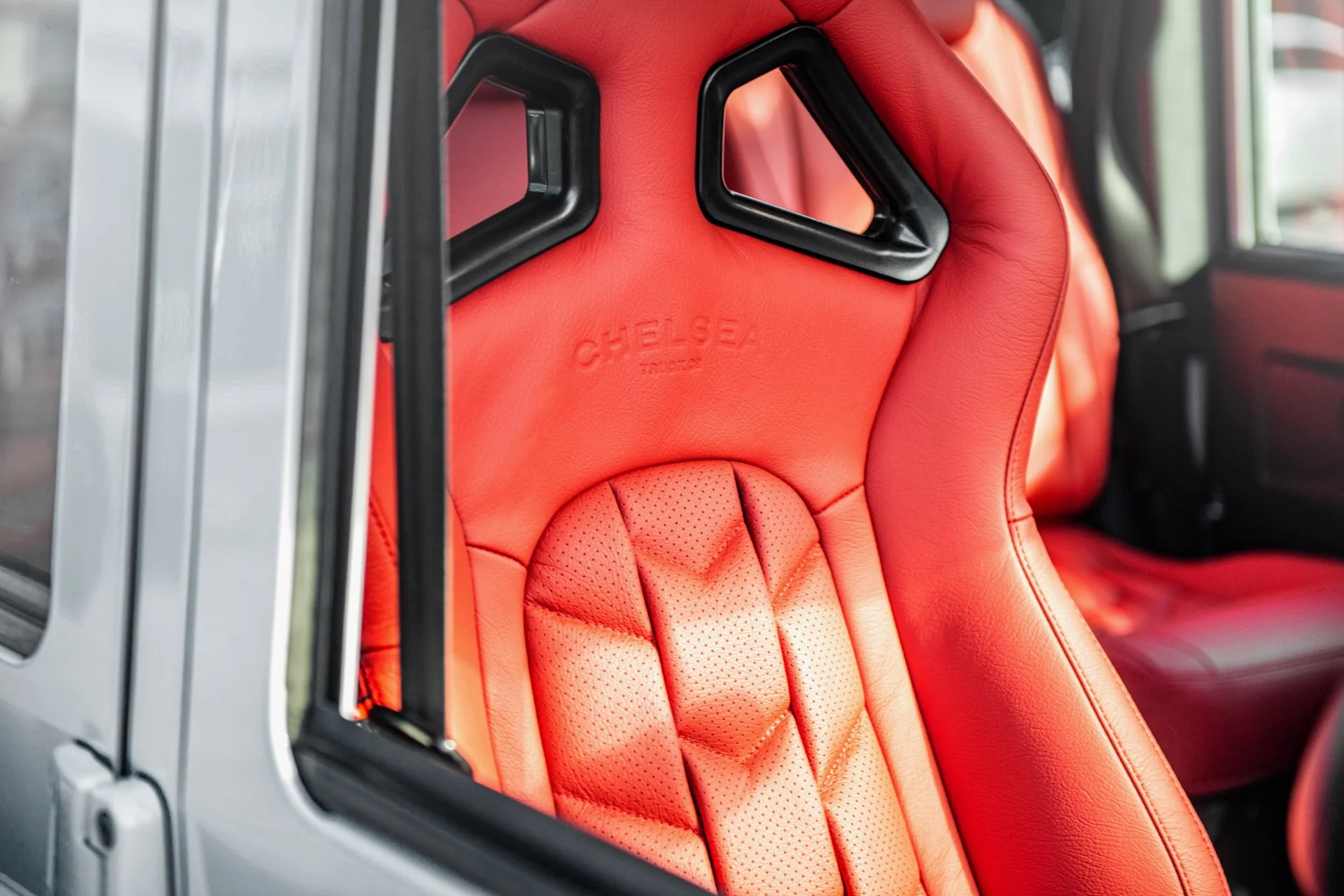 Land Rover Defender (1991-2016) Lightweight Vegan Leather Heritage Sport Seats - Image 15