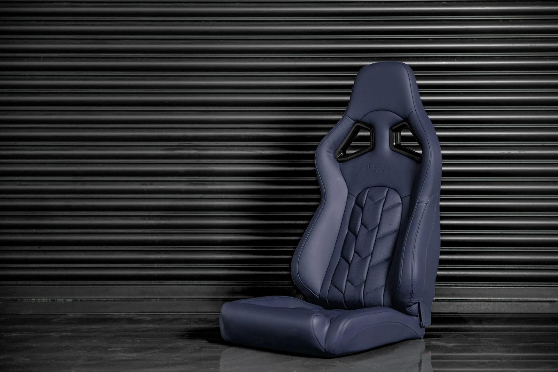 Land Rover Defender (1991-2016) Lightweight Vegan Leather Heritage Sport Seats - Image 10
