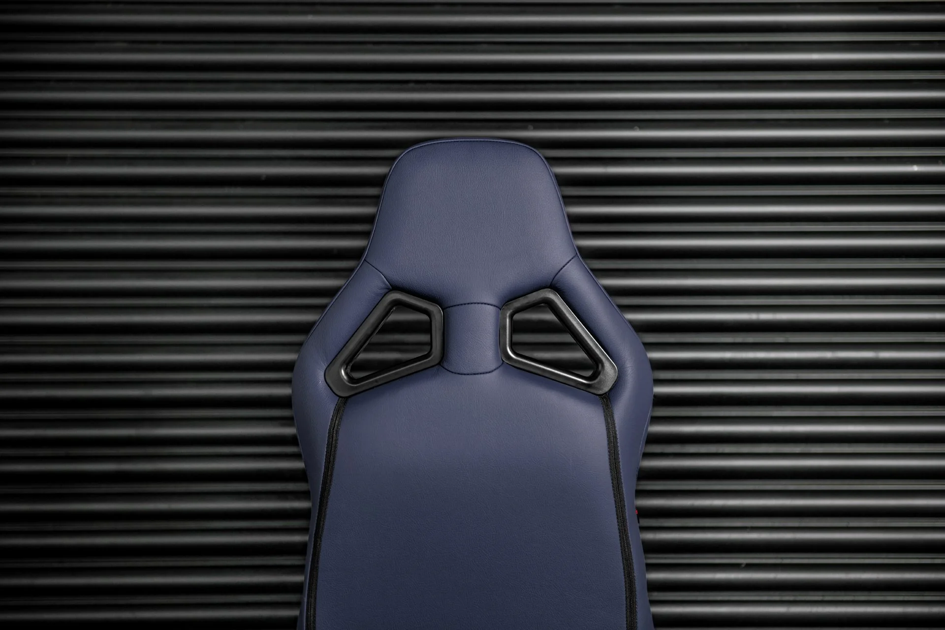 Land Rover Defender (1991-2016) Lightweight Vegan Leather Heritage Sport Seats - Image 2