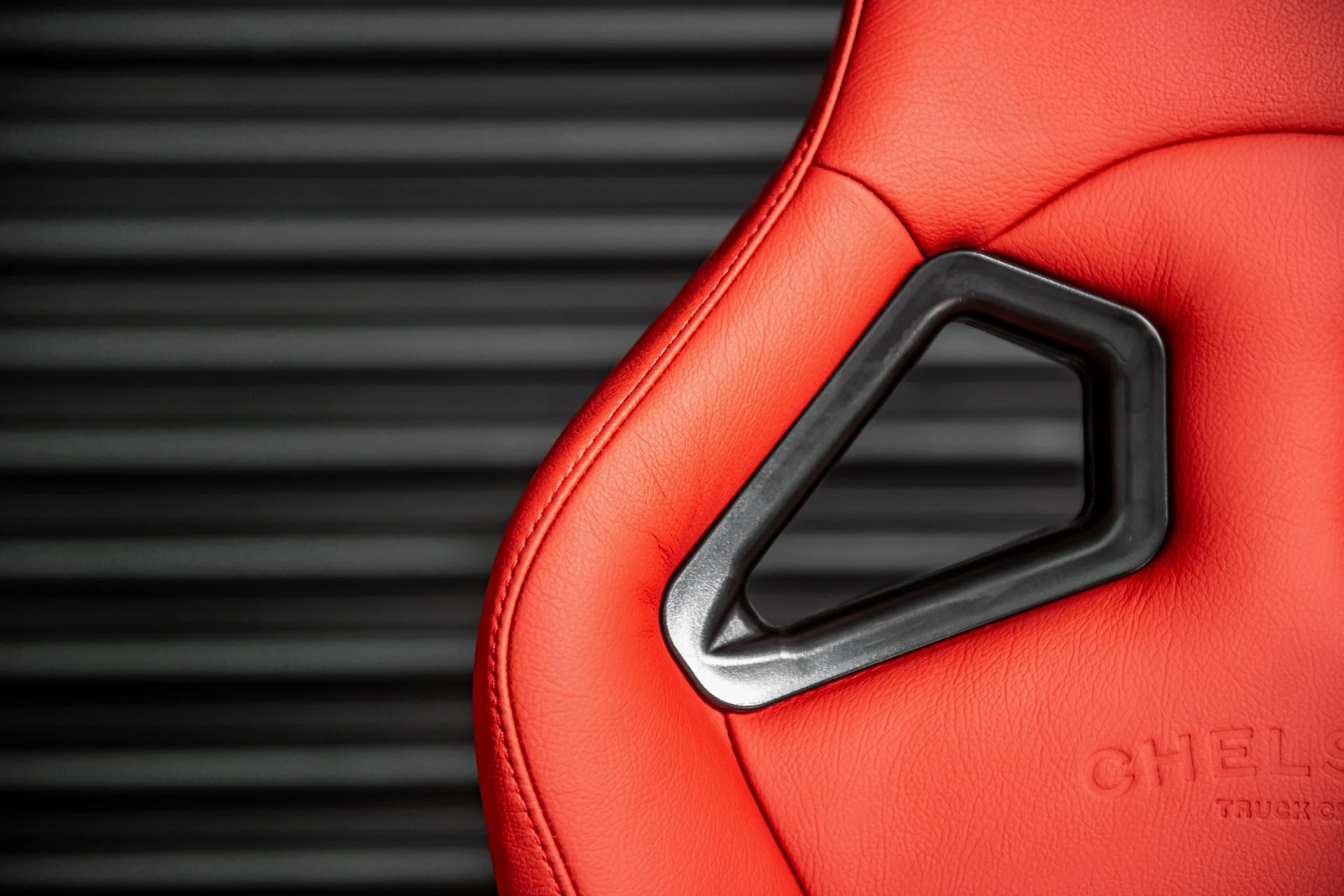 Land Rover Defender (1991-2016) Lightweight Vegan Leather Heritage Sport Seats - Image 5