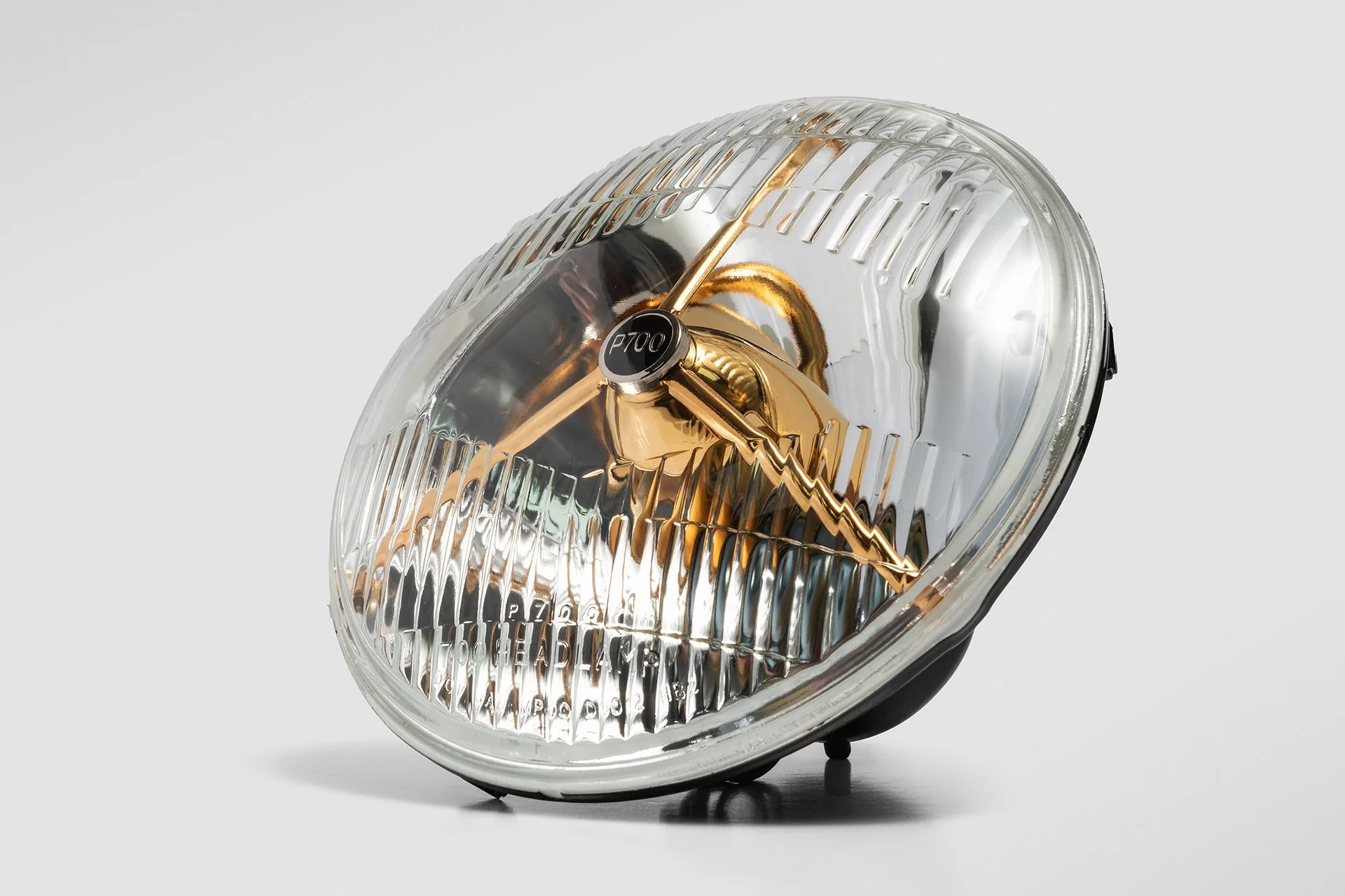 Land Rover Defender (1991-2016) Retro Headlights (Gold) - Image 3