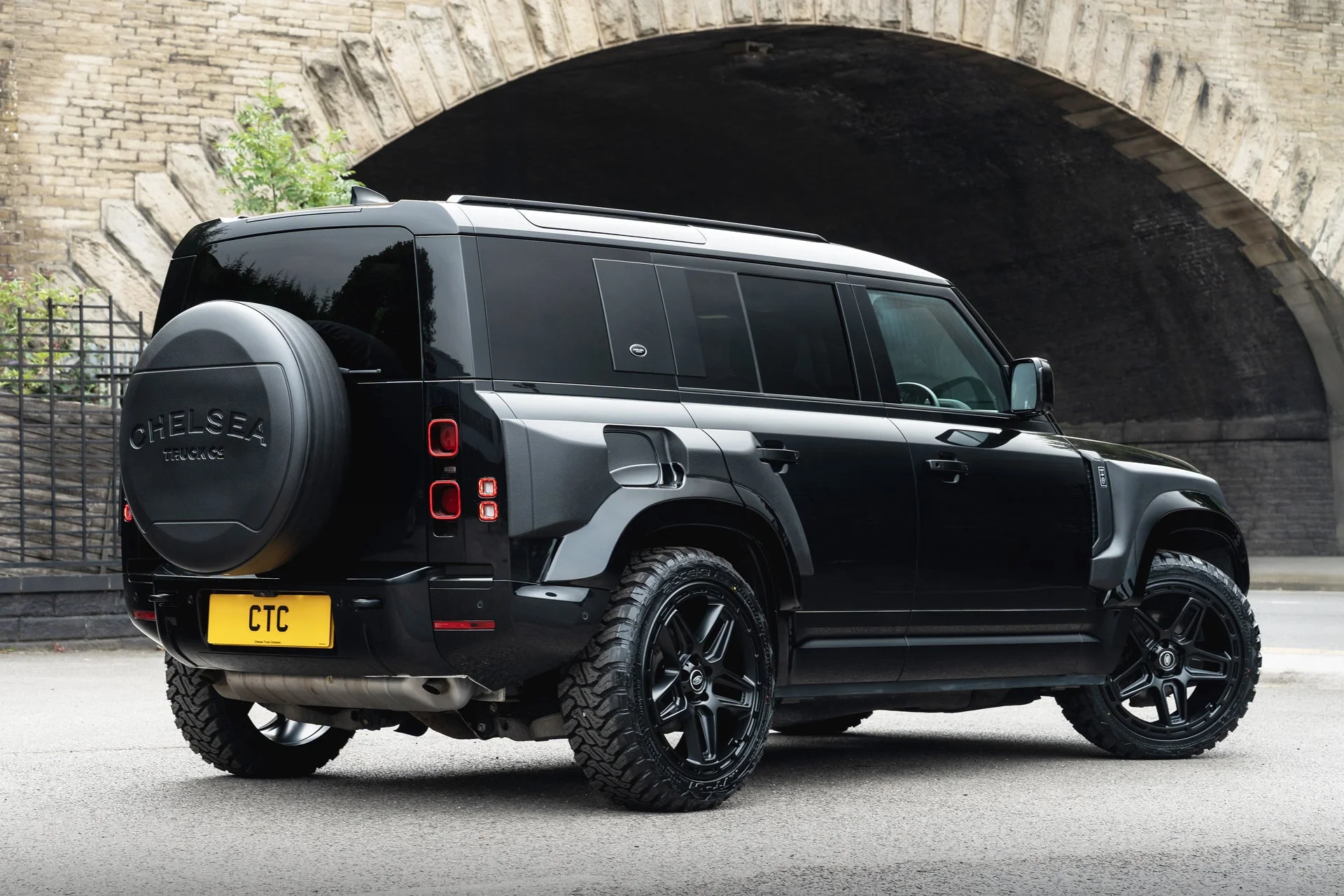 Land Rover Defender 2020 Onwards Spare Wheel Cover - Image 12