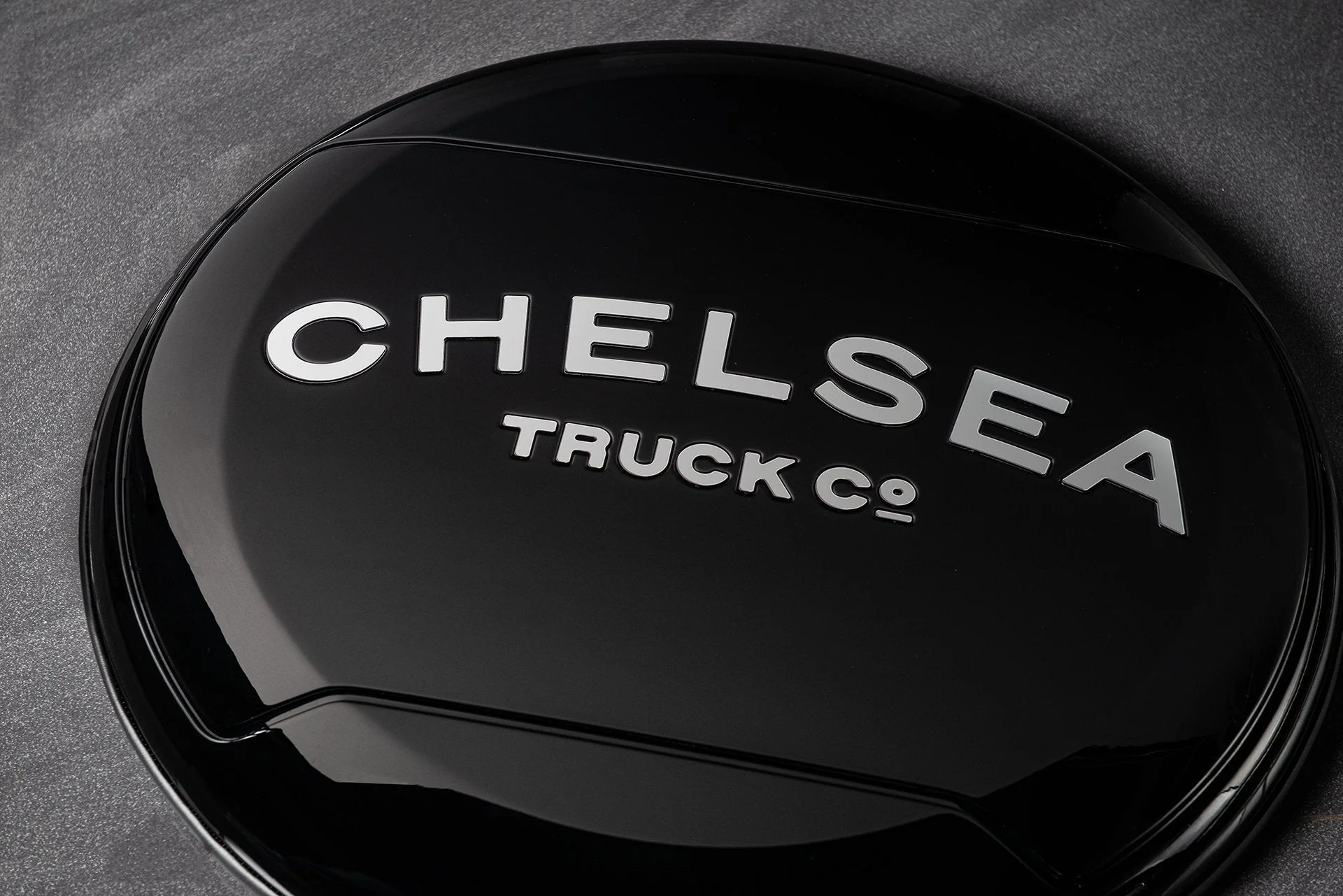 Land Rover Defender (2020 Onwards) Chelsea Truck Company Hard Spare Wheel Cover - Image 7
