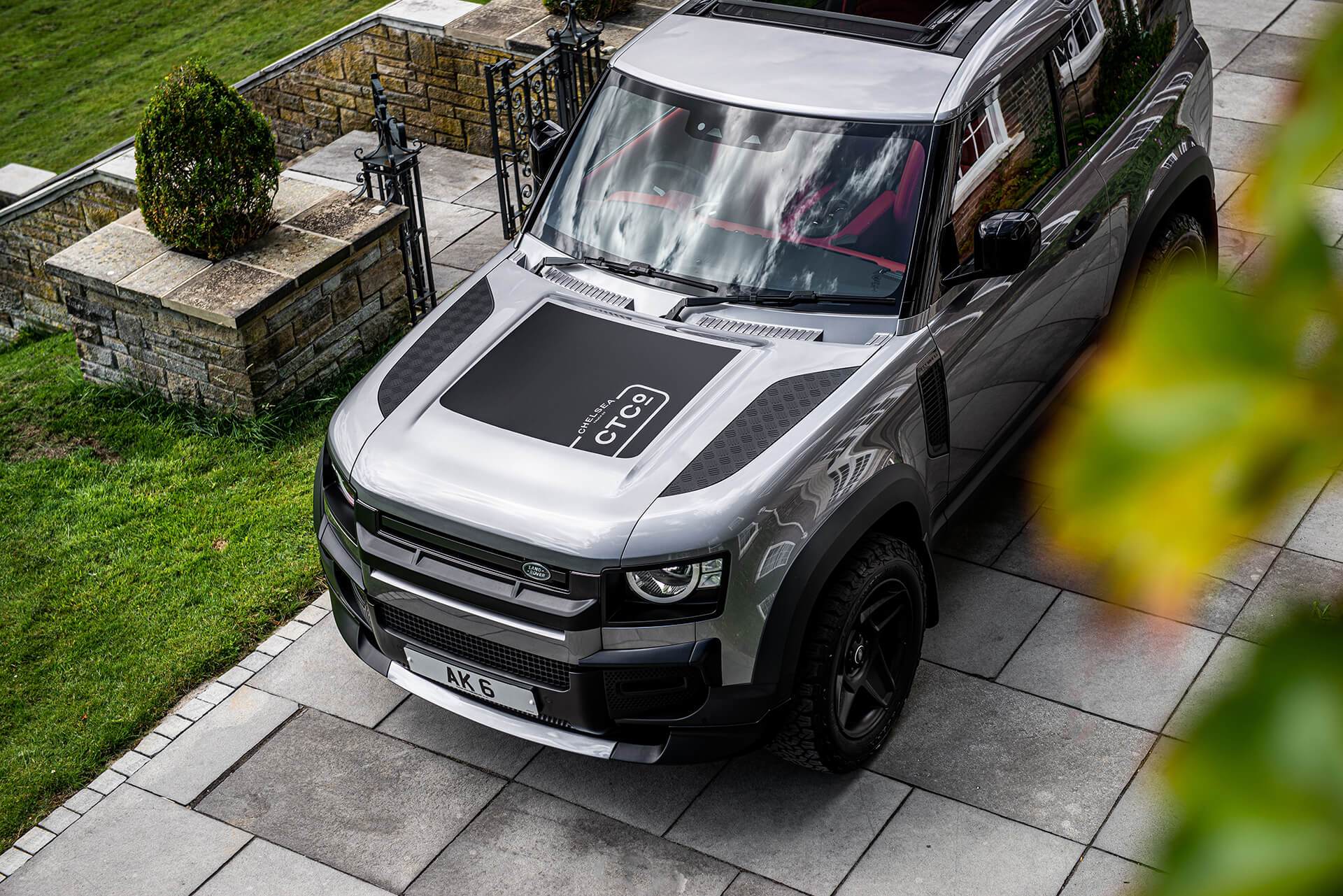Land Rover Defender (2020 Onwards) CTC Bonnet Decal - Image 4