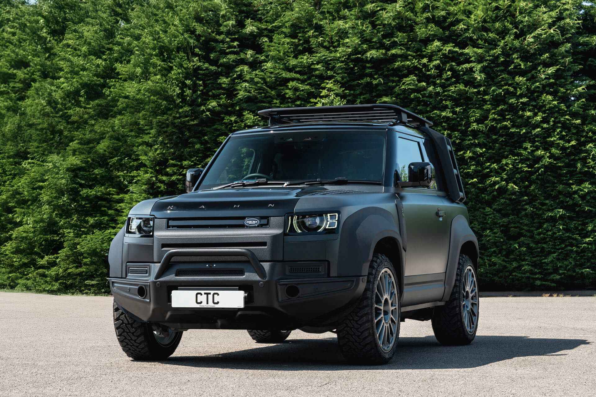 Land Rover Defender (2020 Onwards) Expedition Front Bumper with Intergrated A Bar - Image 16