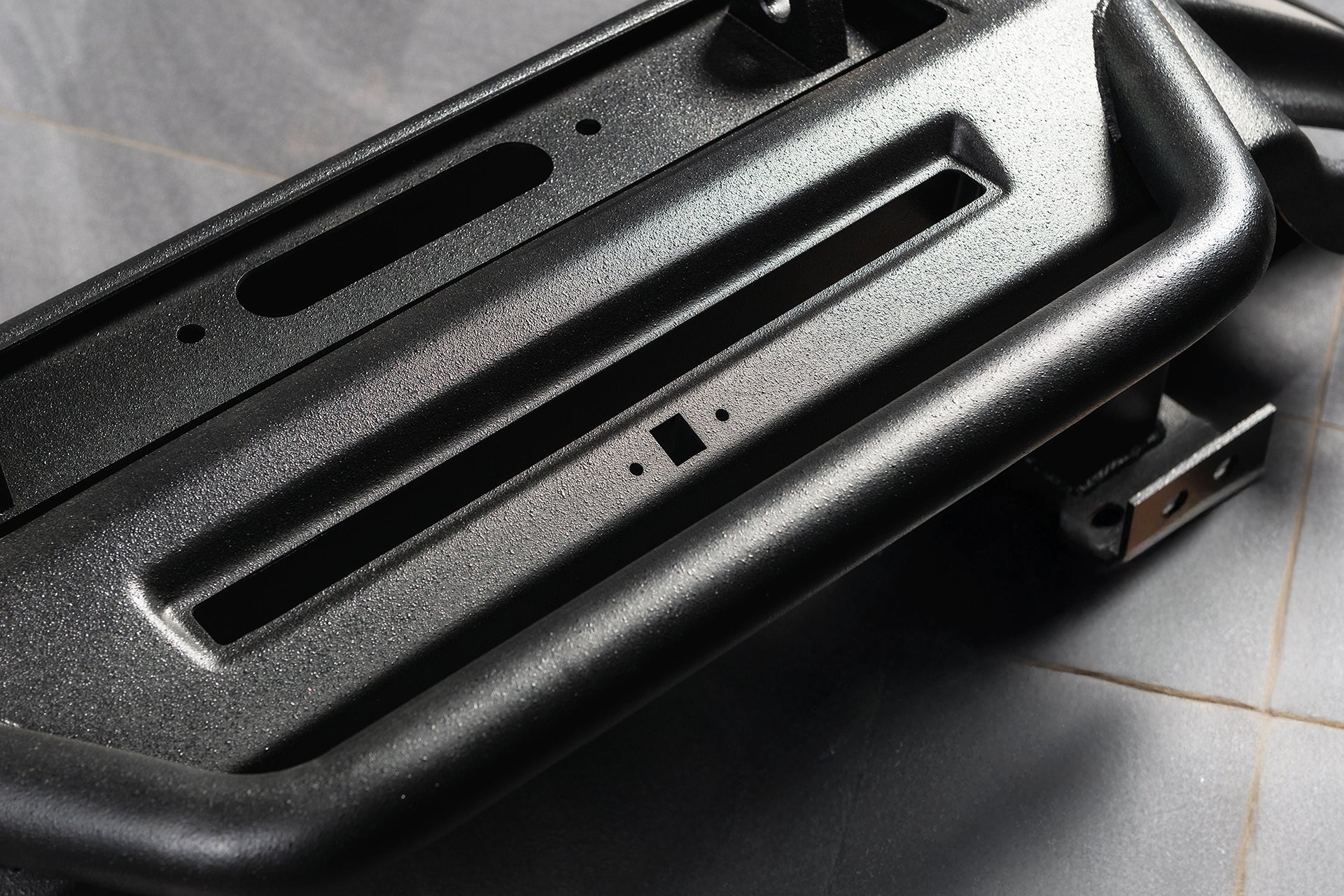 Land Rover Defender (2020 Onwards) Expedition Front Bumper with Intergrated A Bar - Image 18