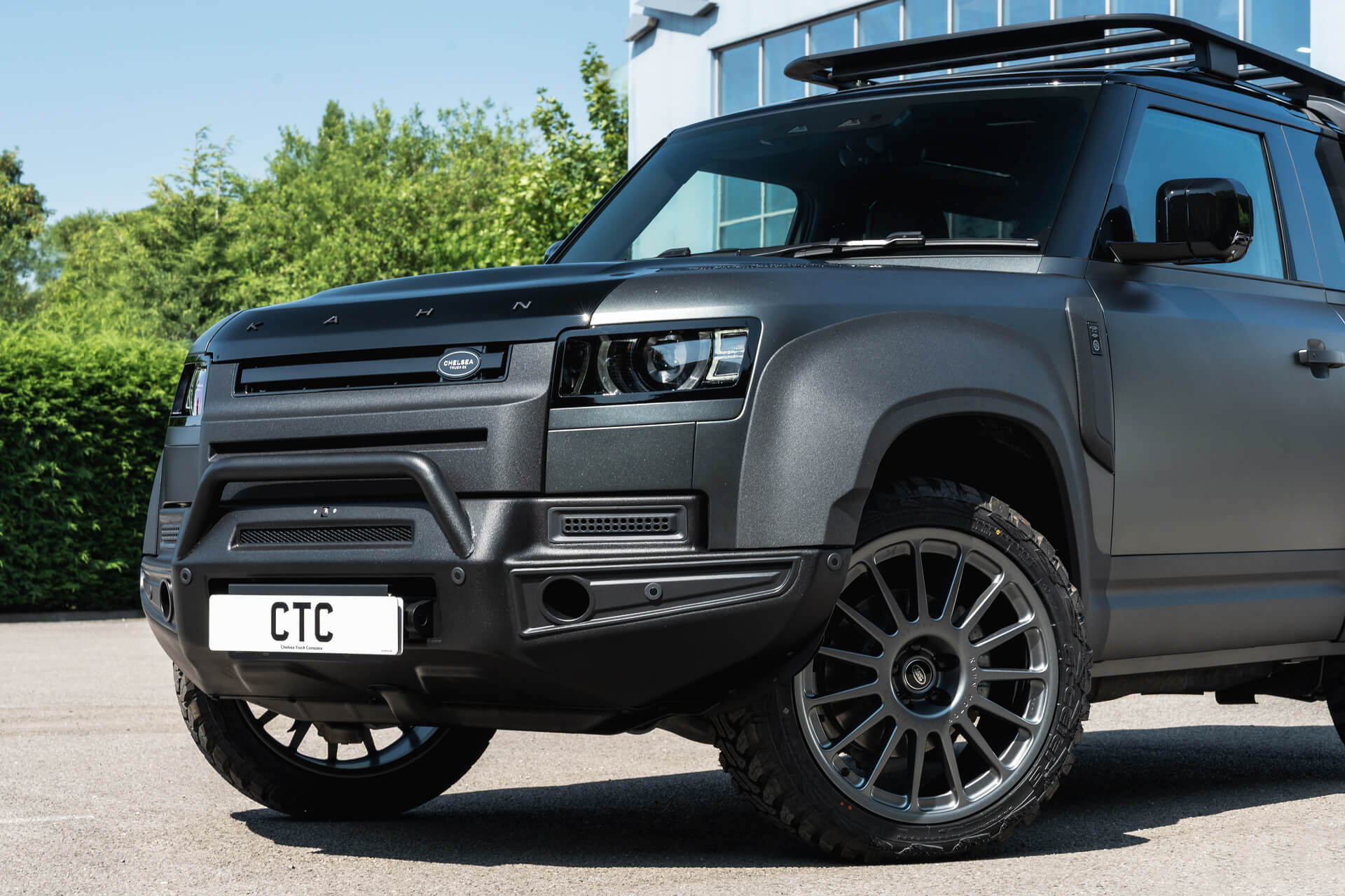 Land Rover Defender (2020 Onwards) Expedition Front Bumper with Intergrated A Bar - Image 3