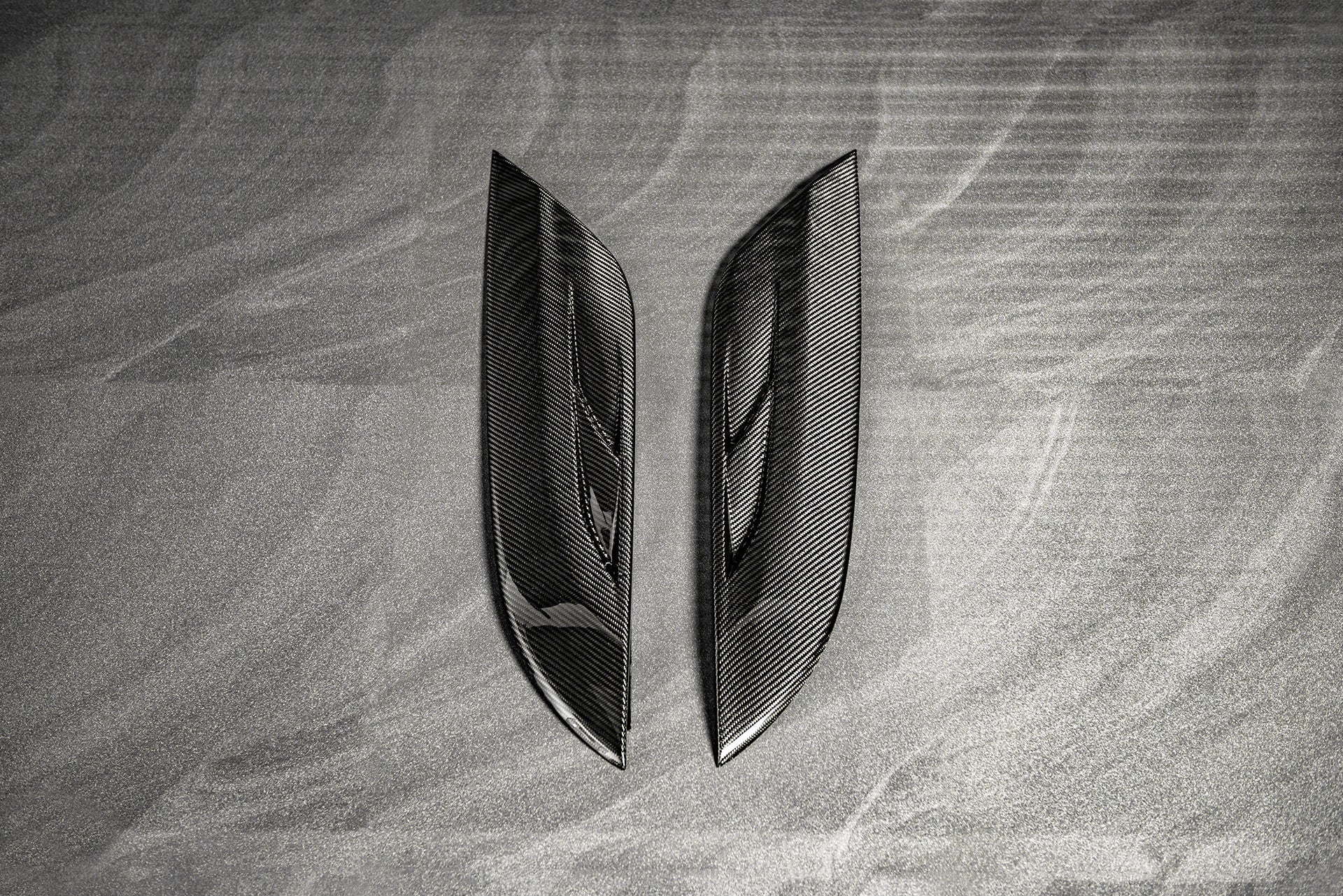 Land Rover Defender (2020 Onwards) Exposed Carbon Bonnet Side Vents - Image 5
