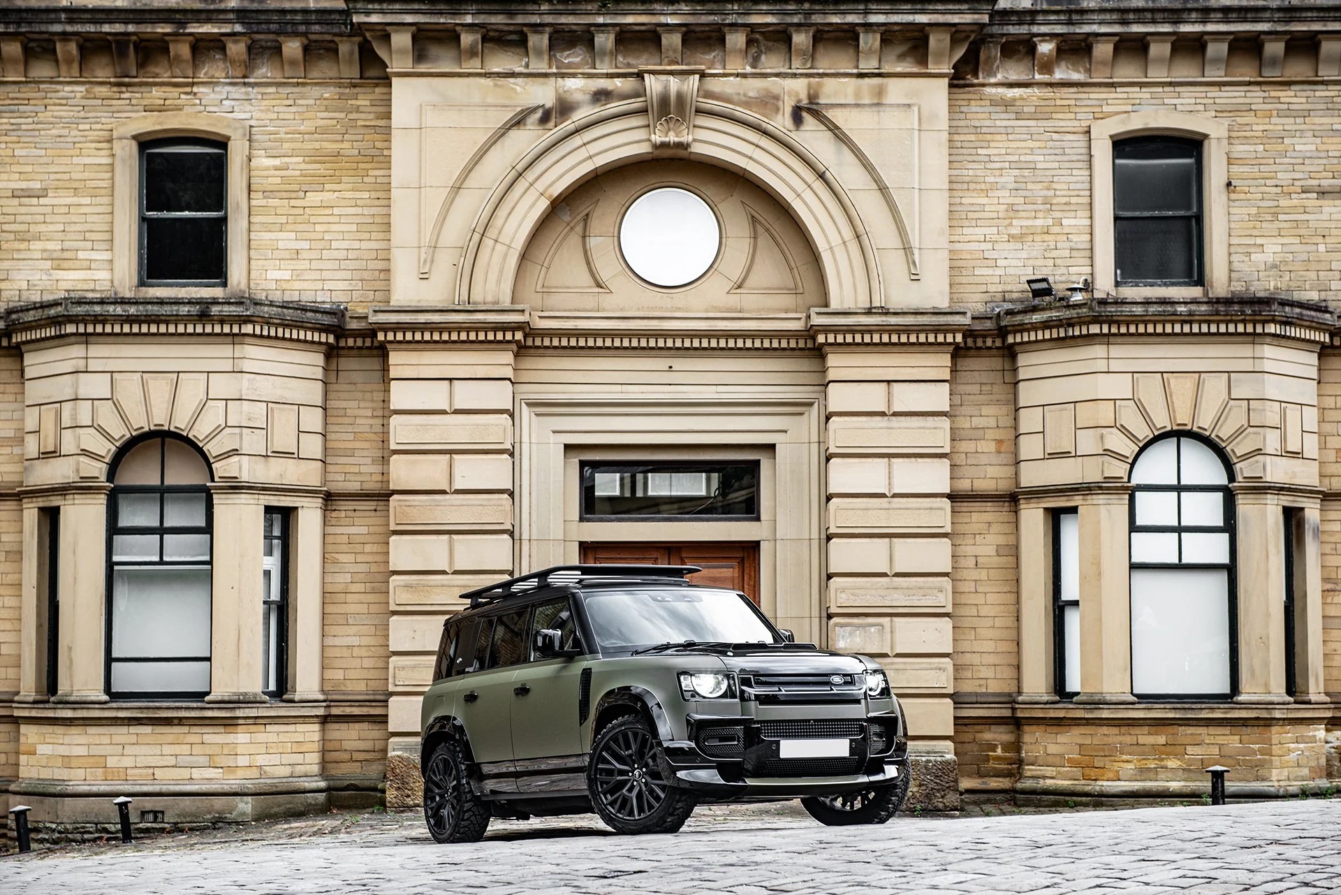 Land Rover Defender (2020 Onwards) Exposed Carbon Vented Bonnet - Image 21