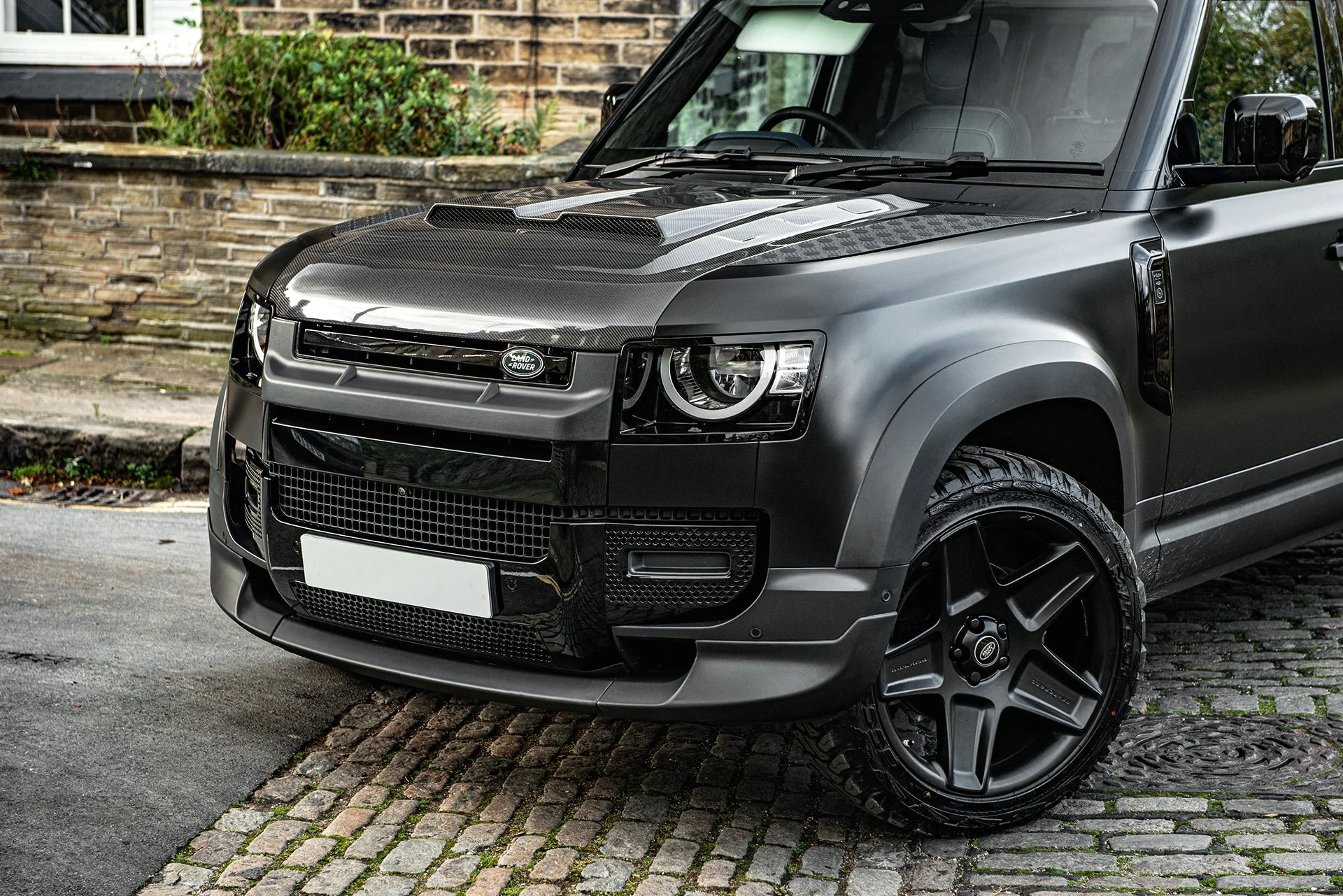 Land Rover Defender (2020 Onwards) Exposed Carbon Vented Bonnet - Image 22