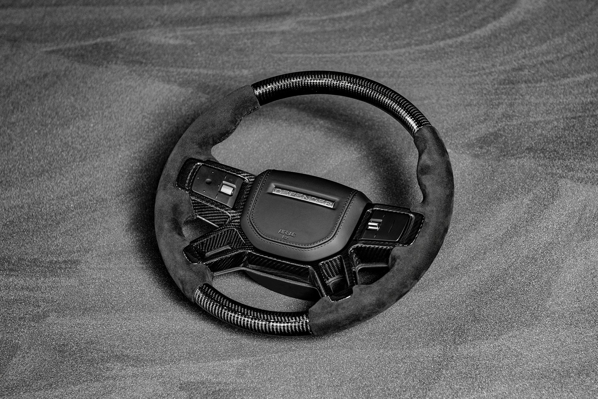 Land Rover Defender (2020 Onwards) Full Carbon Steering Wheel - Image 3