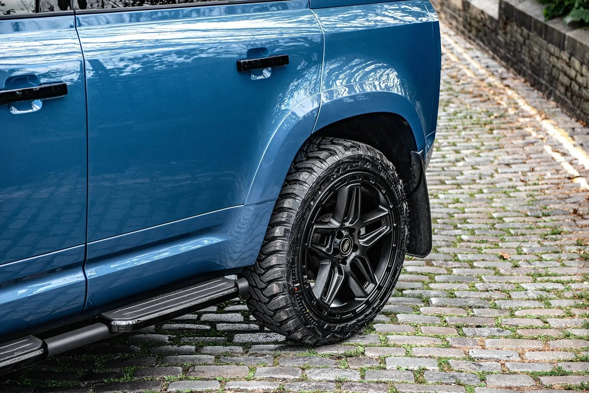 Land Rover Defender (2020 Onwards) Alloy Wheels - G06 - Image 3