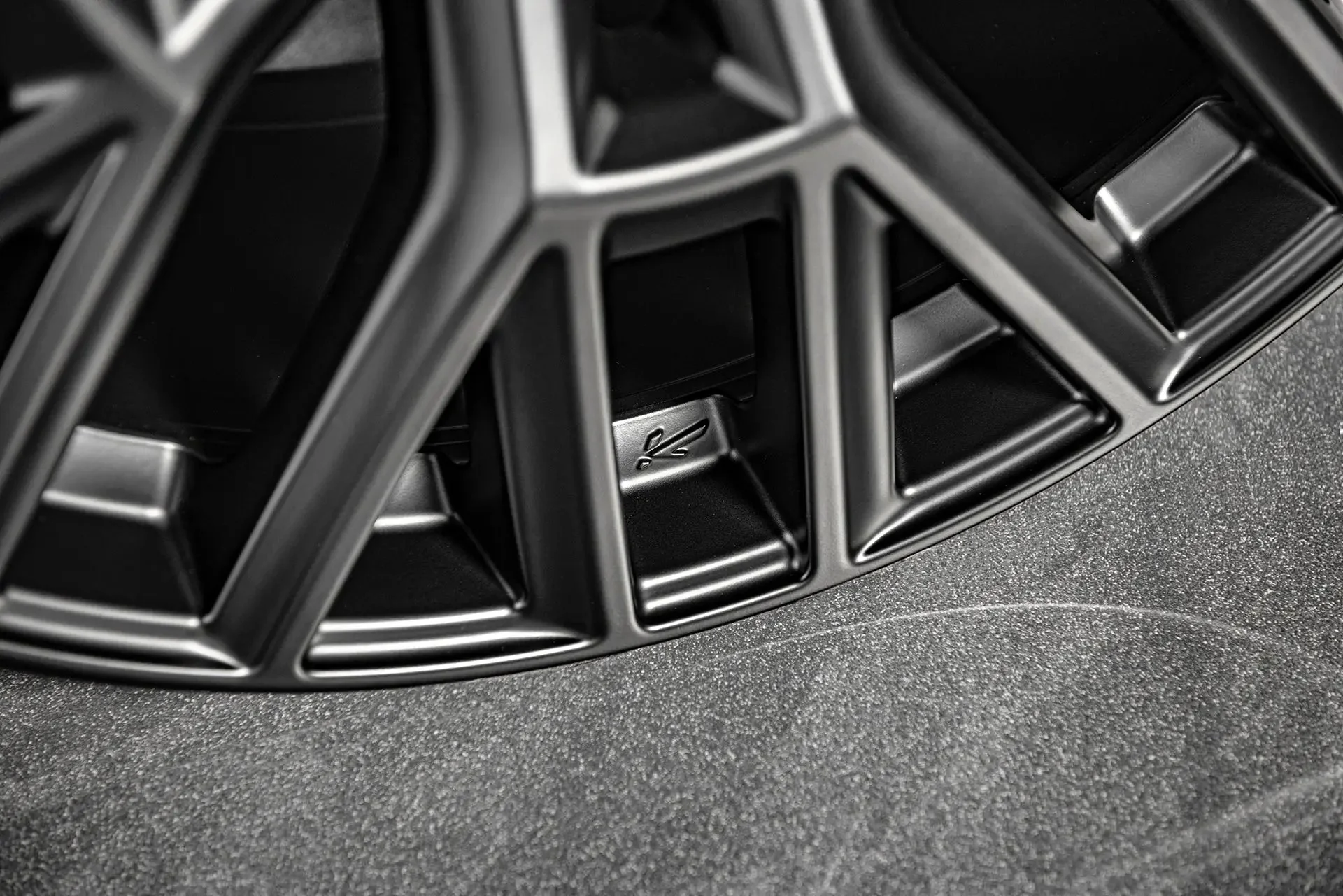Land Rover Defender (2020 Onwards) Alloy Wheels - RS 3.0 - Image 24