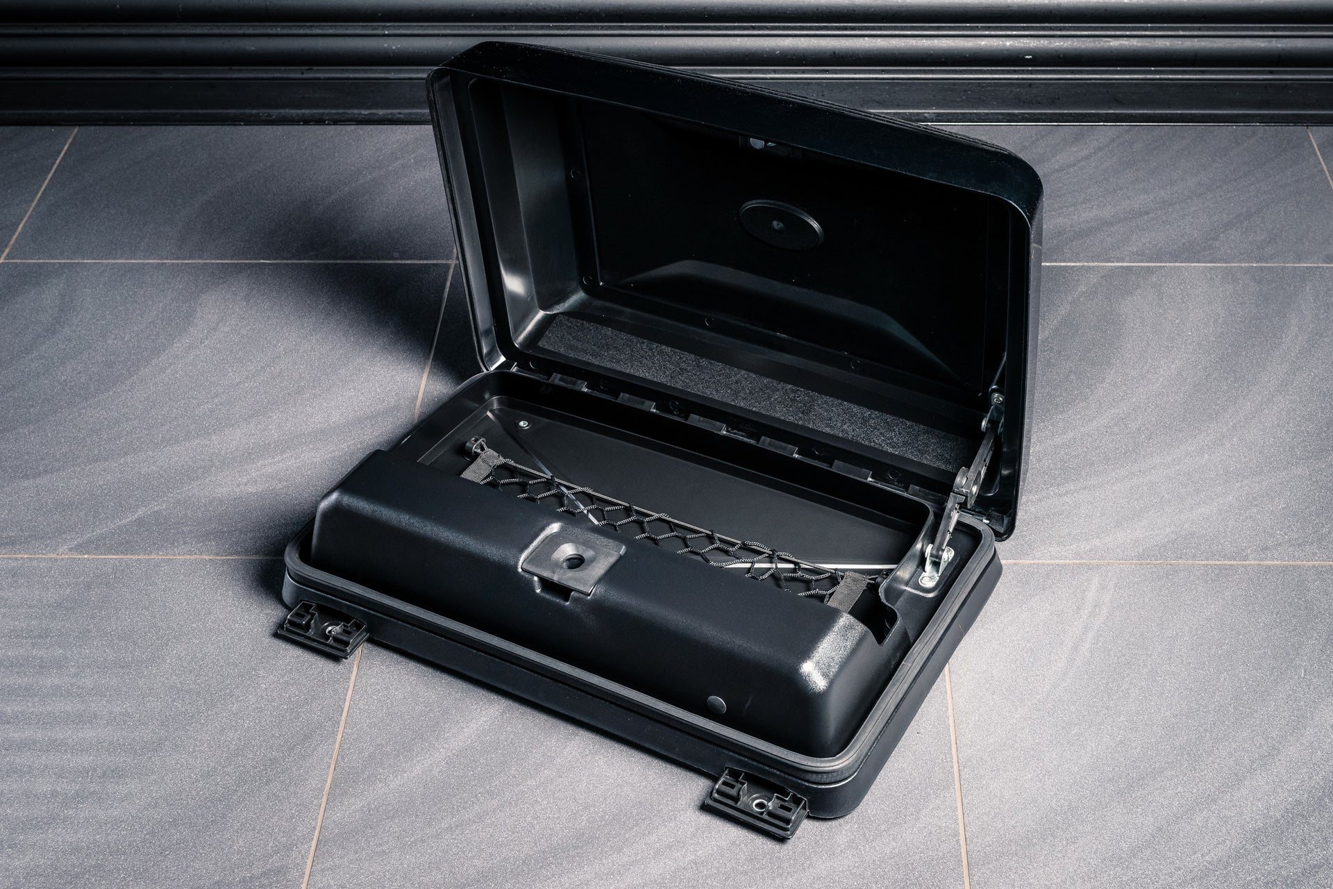 Land Rover Defender (2020 Onwards) Side-mounted Storage Box - Image 6