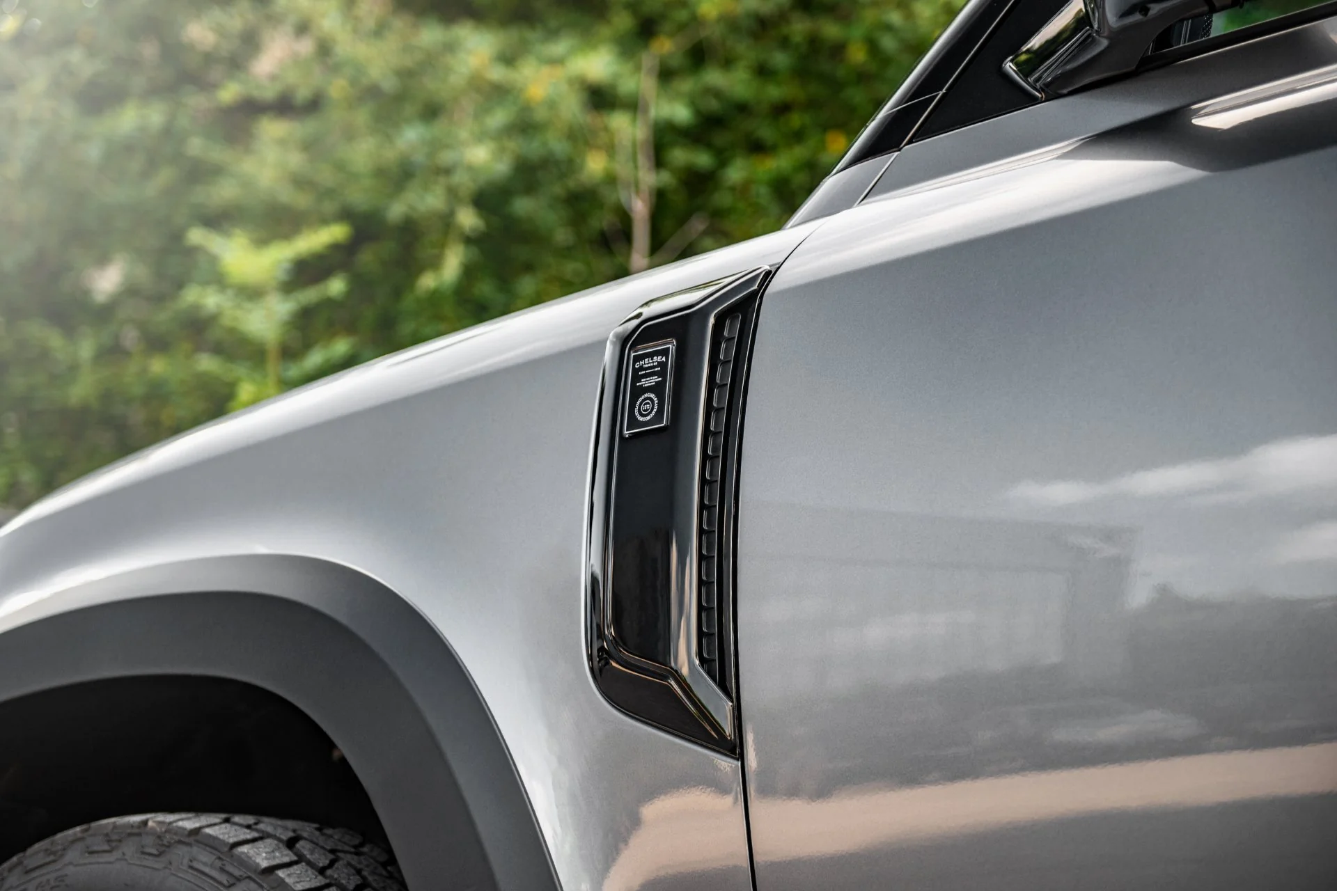 Land Rover Defender (2020 Onwards) Side Vents and CTC Badges (Matte) - Image 22