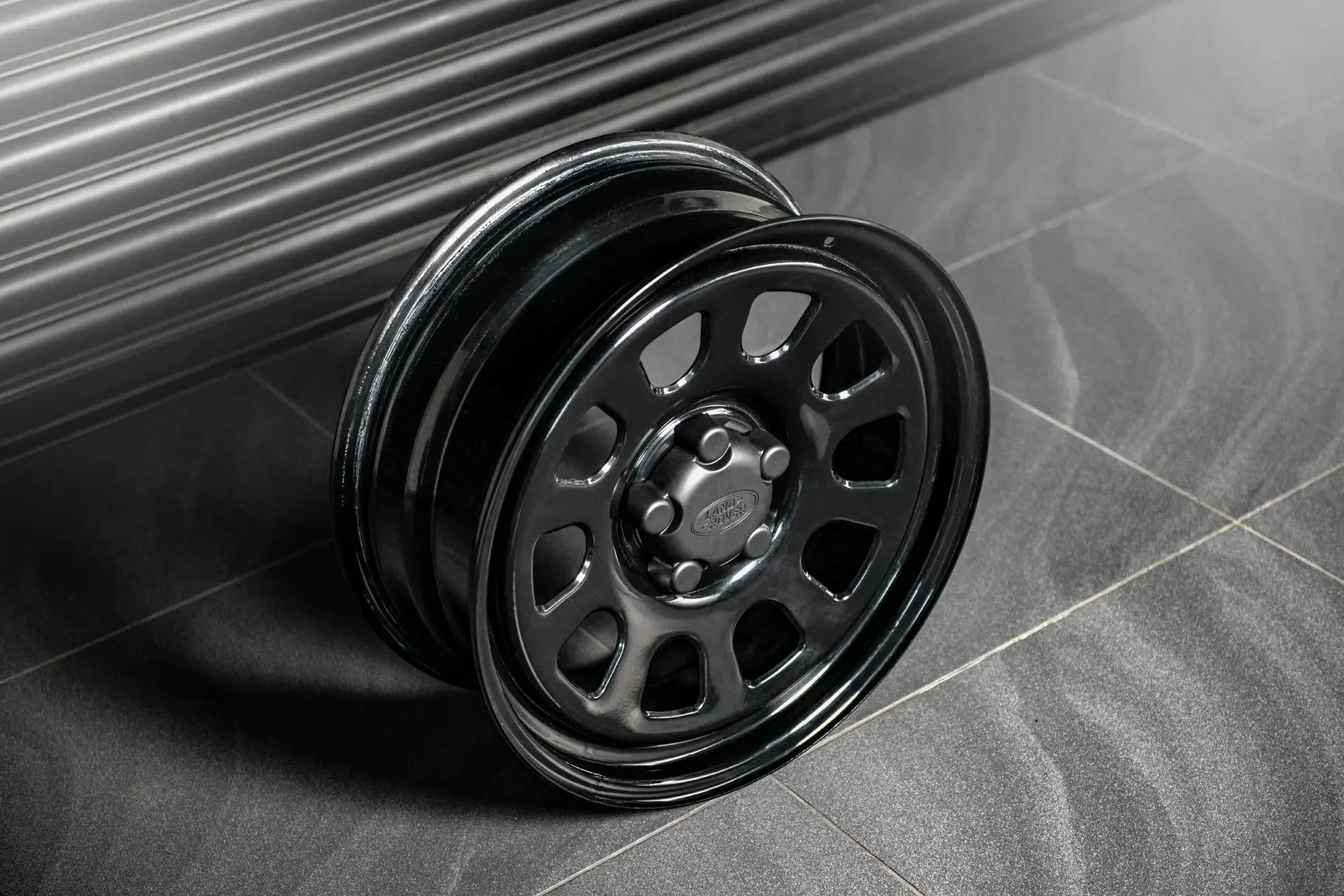 Land Rover Defender (2020 Onwards) Steel Wheels - Overland - Image 17
