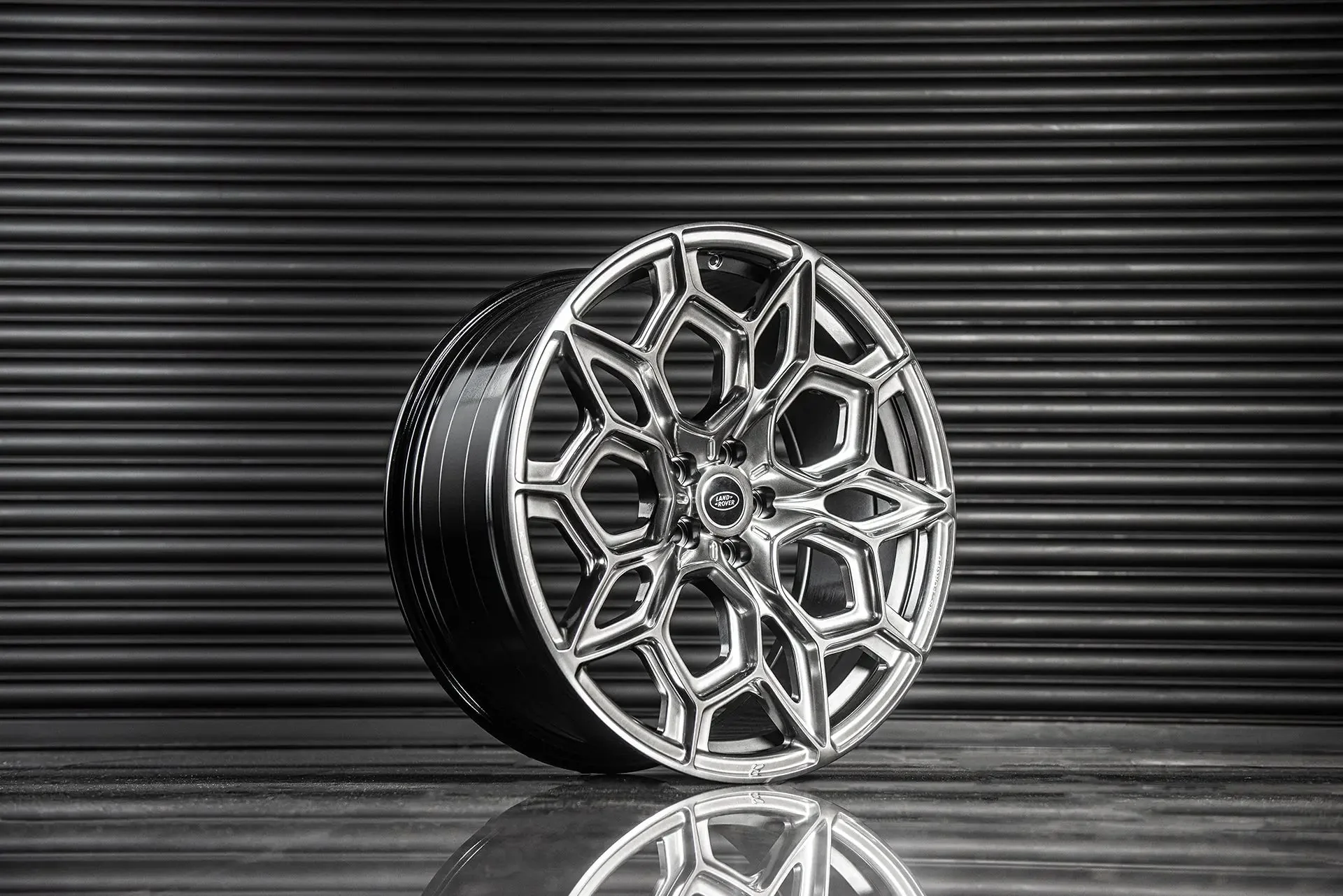 Land Rover Defender (2020 Onwards) RS-Forged Alloy Wheels - Type 57 - Image 16