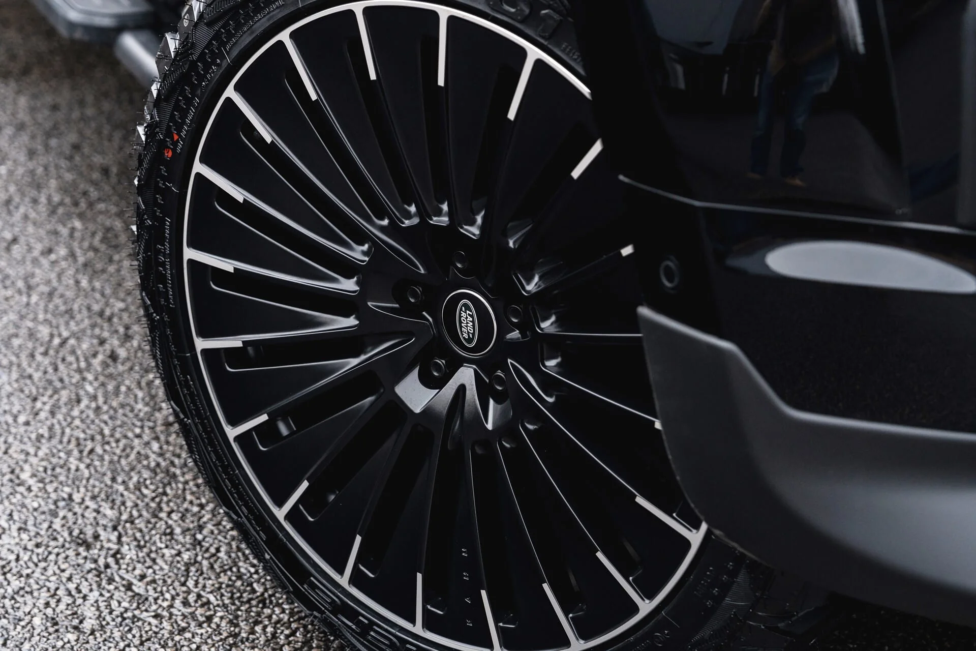 Land Rover Defender (2020 Onwards) RS-Forged Alloy Wheels - Type 63 Turbine - Image 27