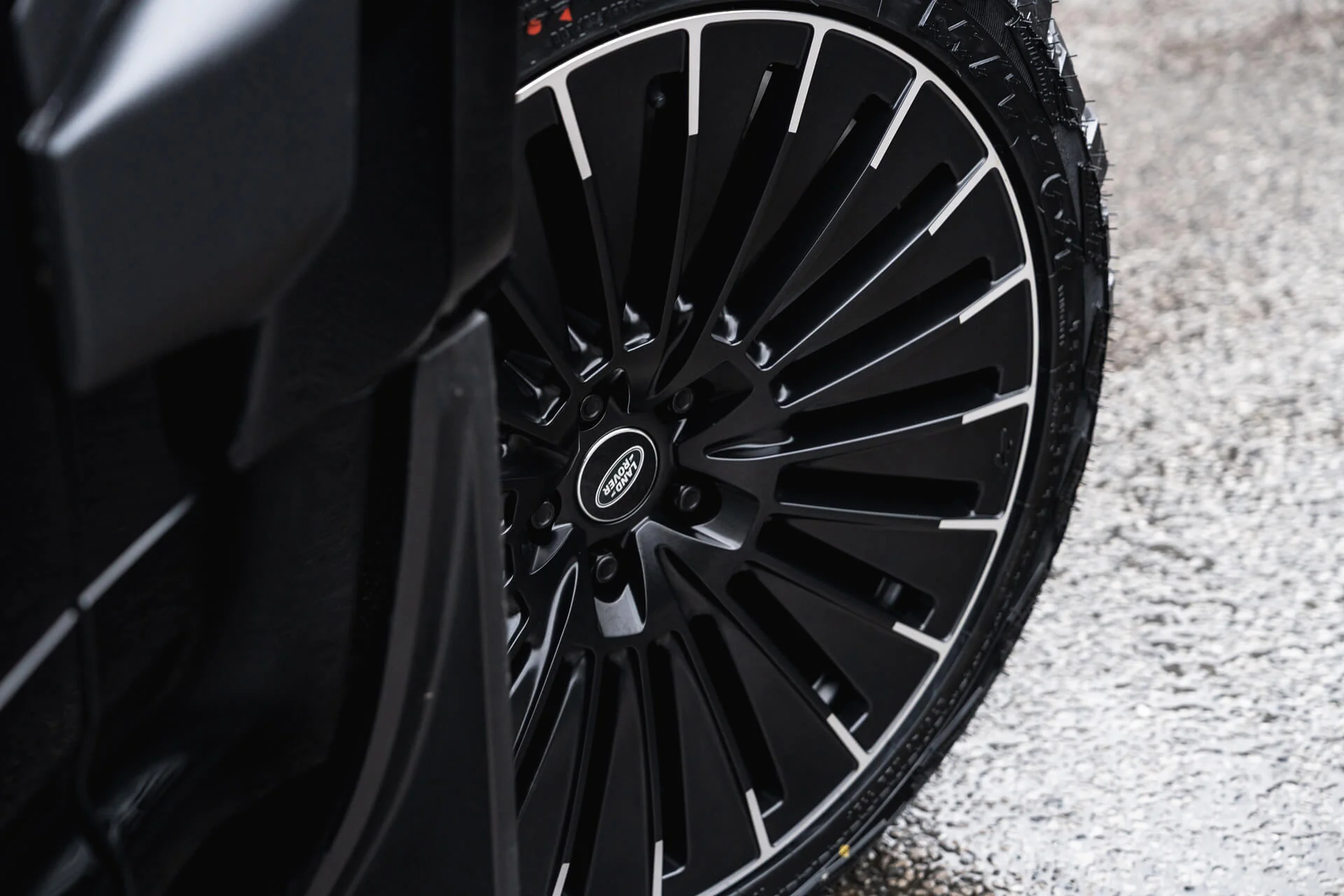 Land Rover Defender (2020 Onwards) RS-Forged Alloy Wheels - Type 63 Turbine - Image 29