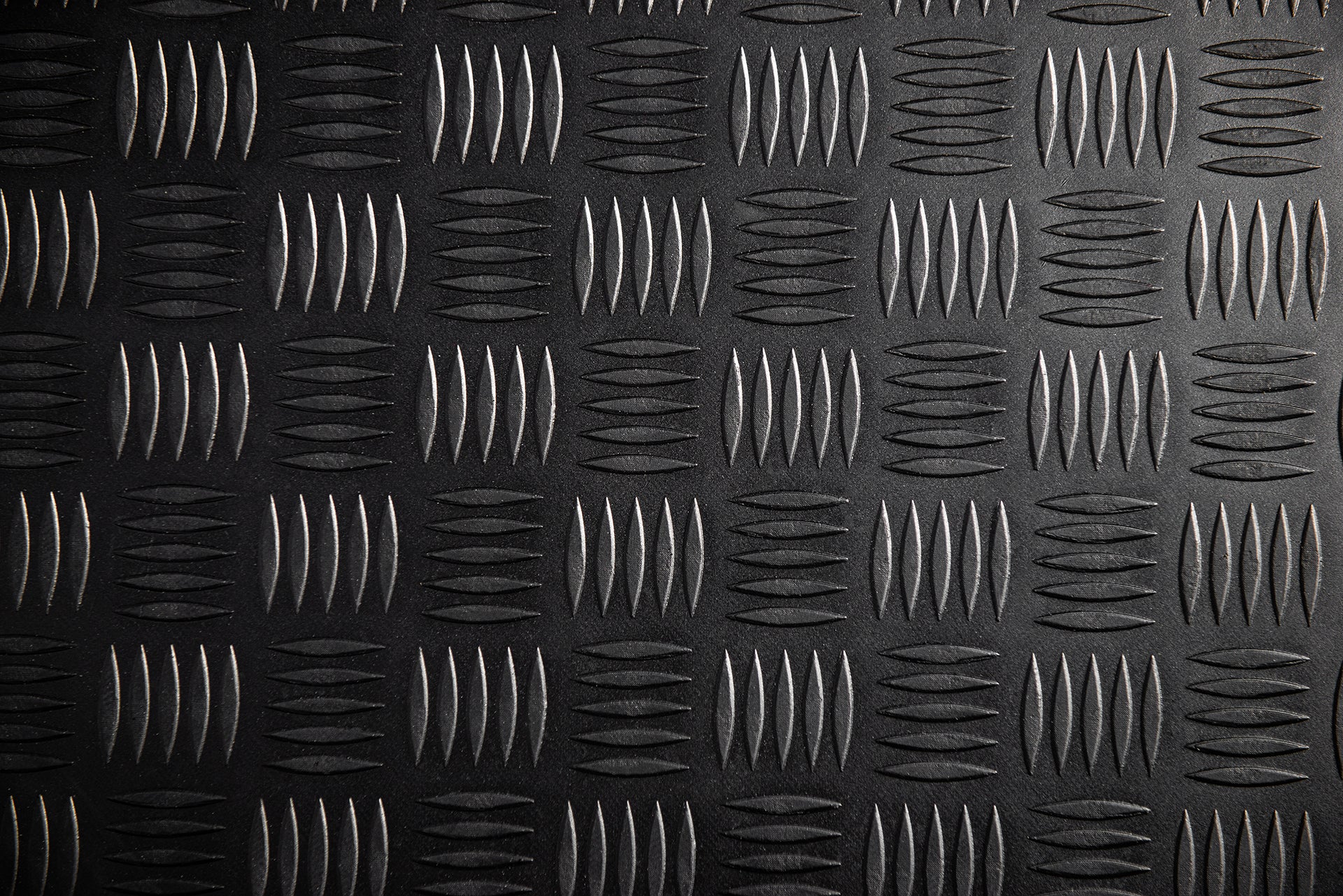 LAND ROVER DEFENDER 90 (1991-2016) CHEQUERED RUBBER FLOOR MATS - Image 3