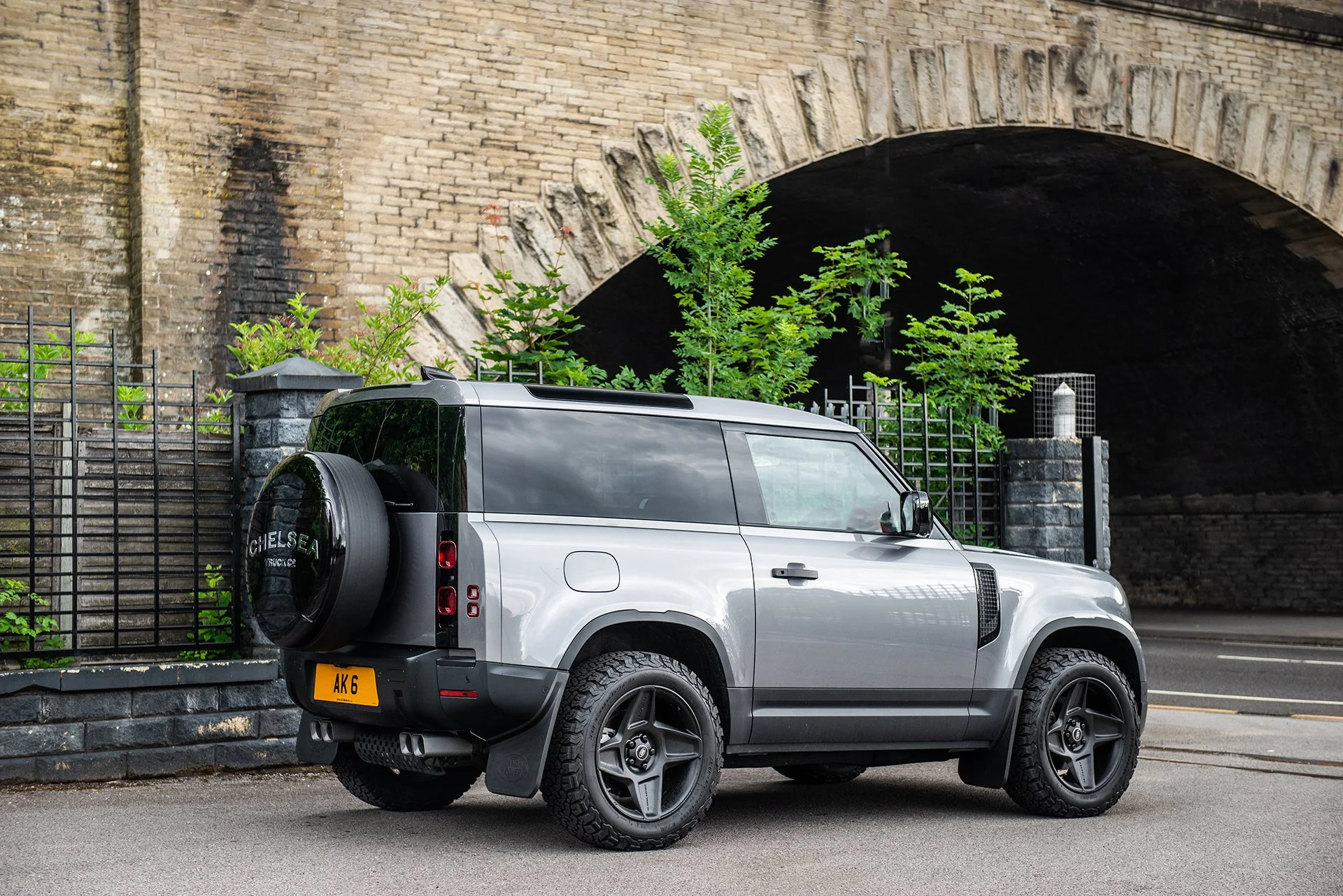 Land Rover Defender 90 - 2.0 Petrol (2020 Onwards) Quad Exhaust System - Image 2
