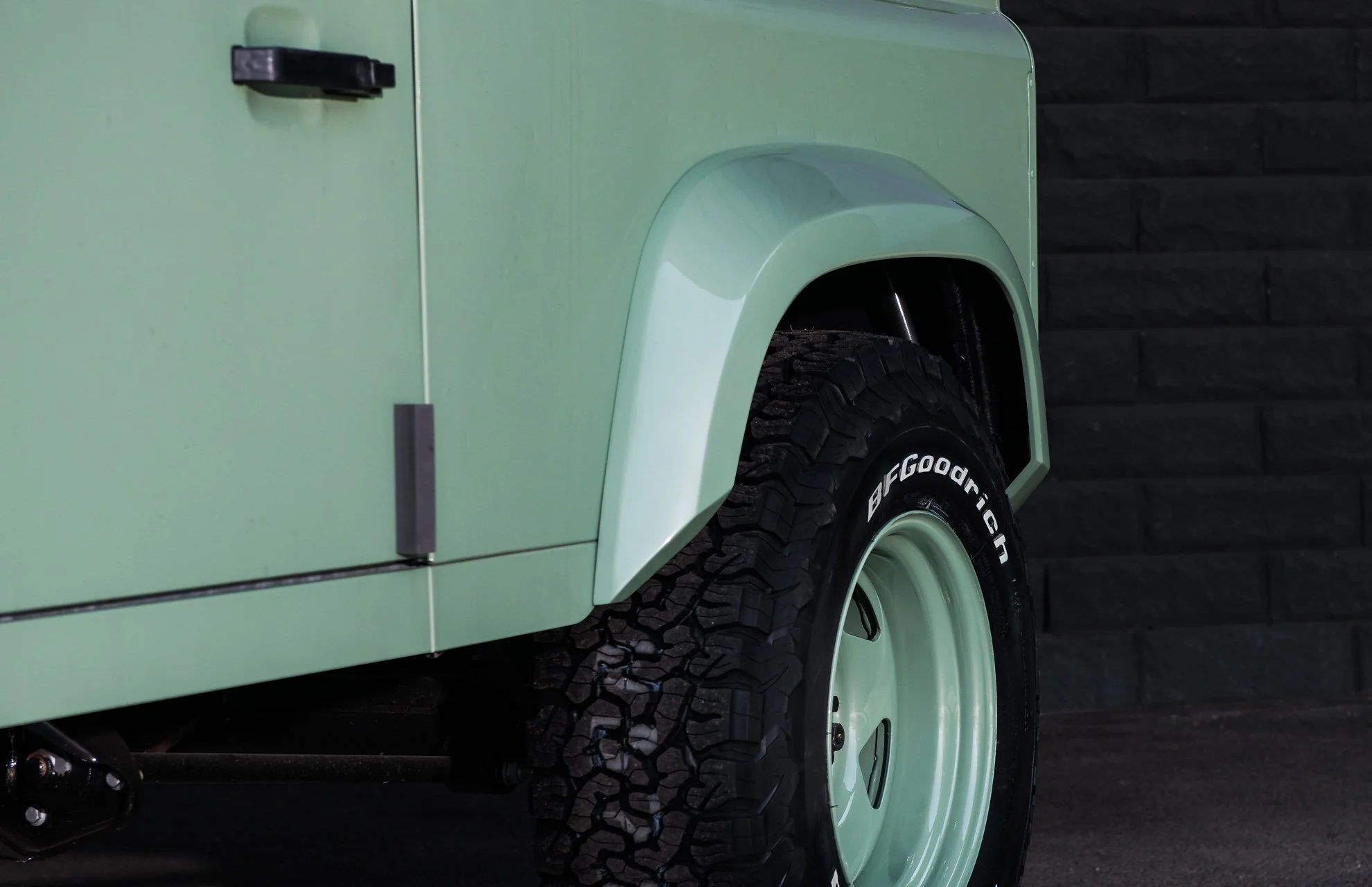 LAND ROVER DEFENDER 90 (1991-2016) WIDE FOREST WHEEL ARCHES - Image 15
