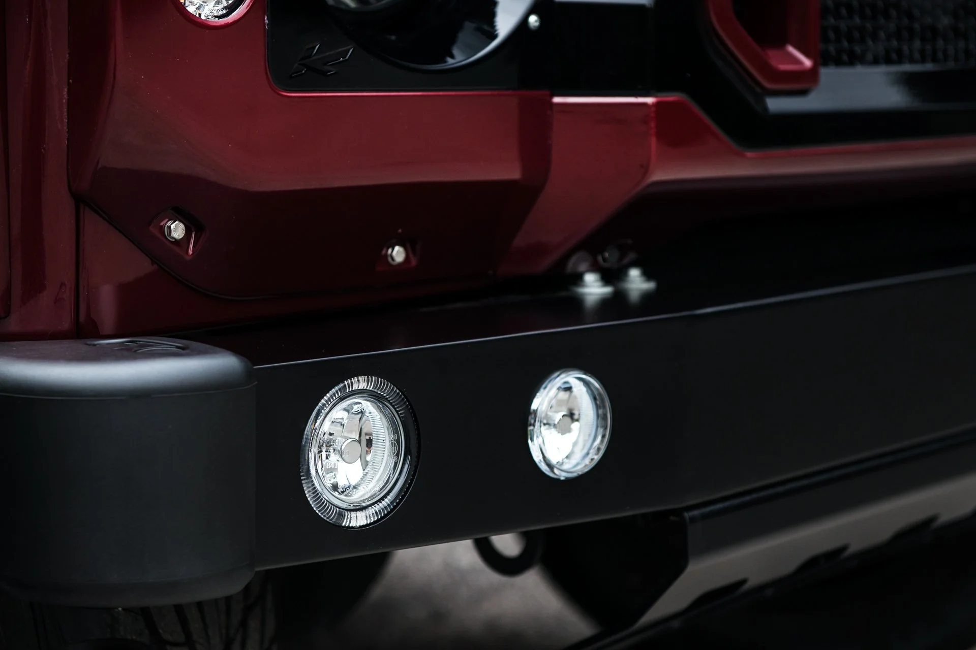 Land Rover Defender (1991-2016) Front Bumper With Lights - Image 5
