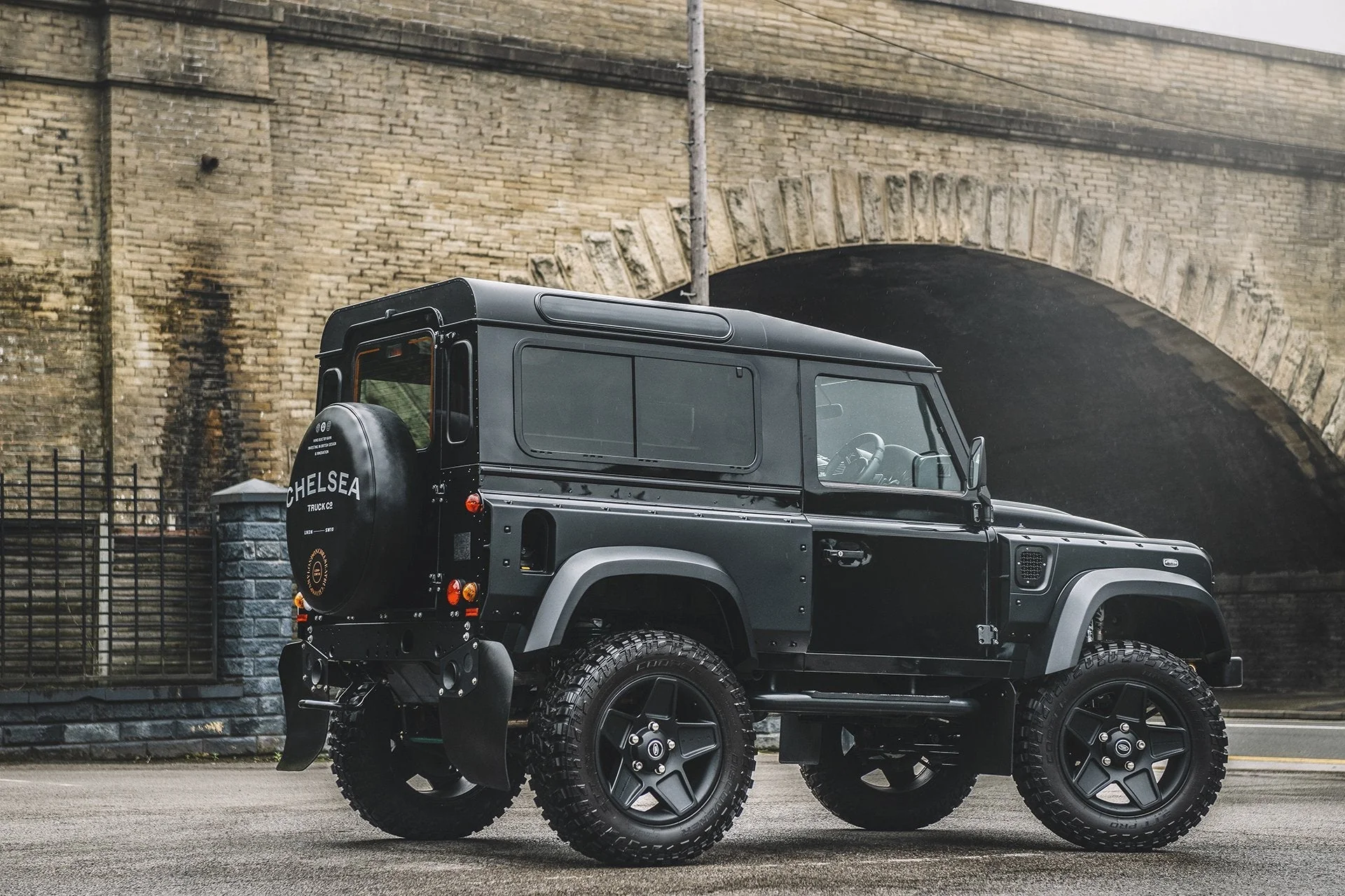 Land Rover Defender (1991-2016) RS-Forged Alloy Wheels - Mondial Retro - Image 10