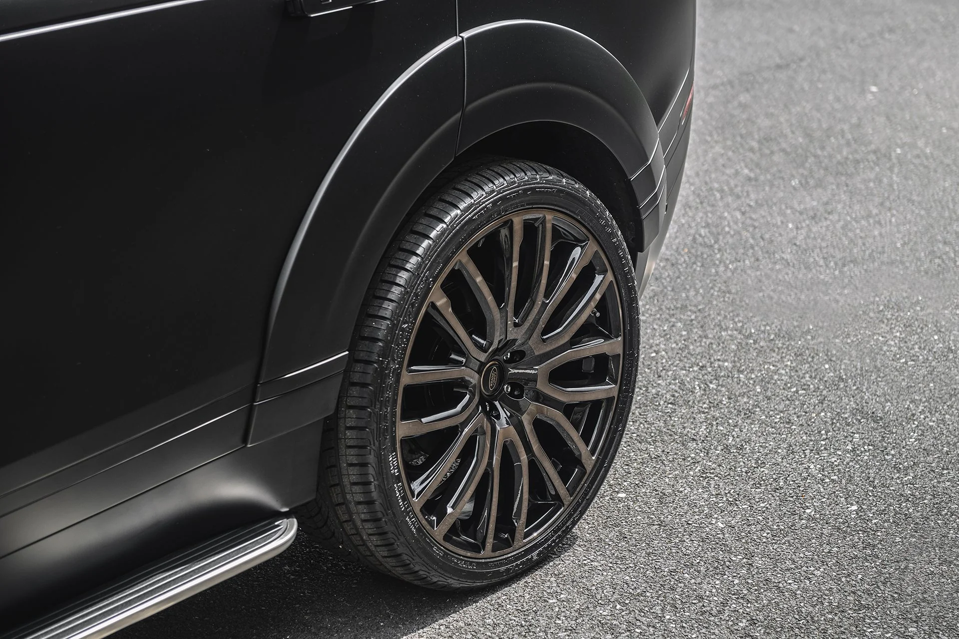 Range Rover Velar (2017 Onwards) Pace Car Exposed Carbon Body Kit - Image 10
