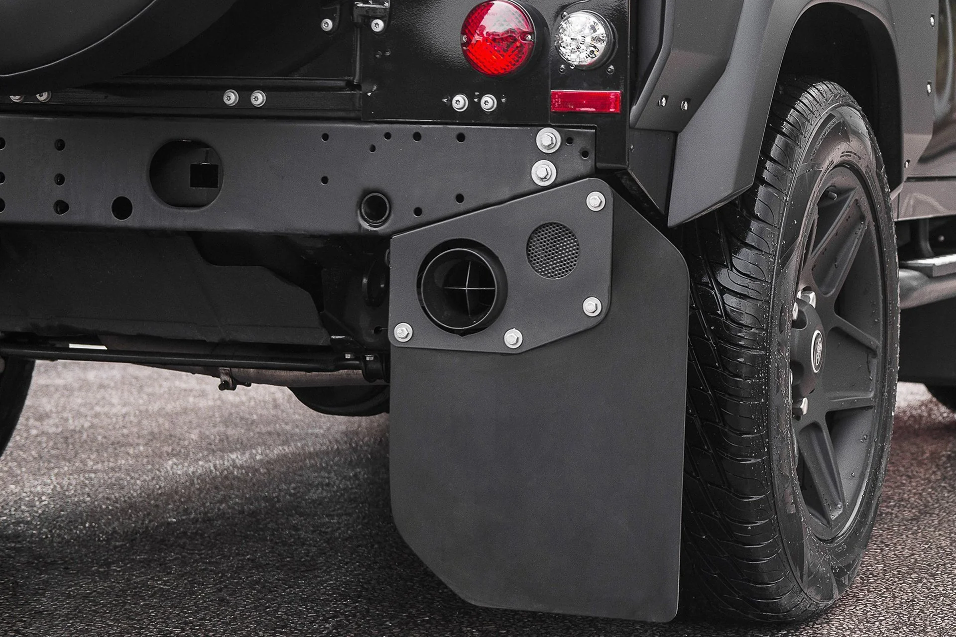 Land Rover Defender 90 (1991-2016) Crosshair Exhaust System - Image 8