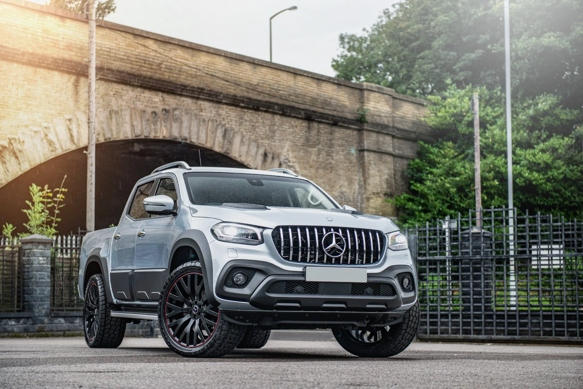 Mercedes X-Class (2019 Onwards) RS Light Alloy Wheels with Red Stripe - Image 15