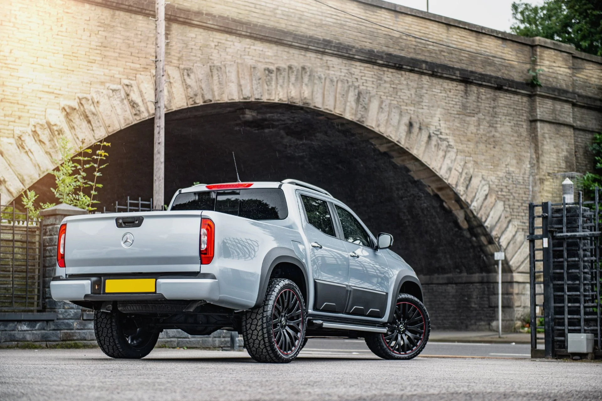 Mercedes X-Class (2019 Onwards) RS Light Alloy Wheels with Red Stripe - Image 16