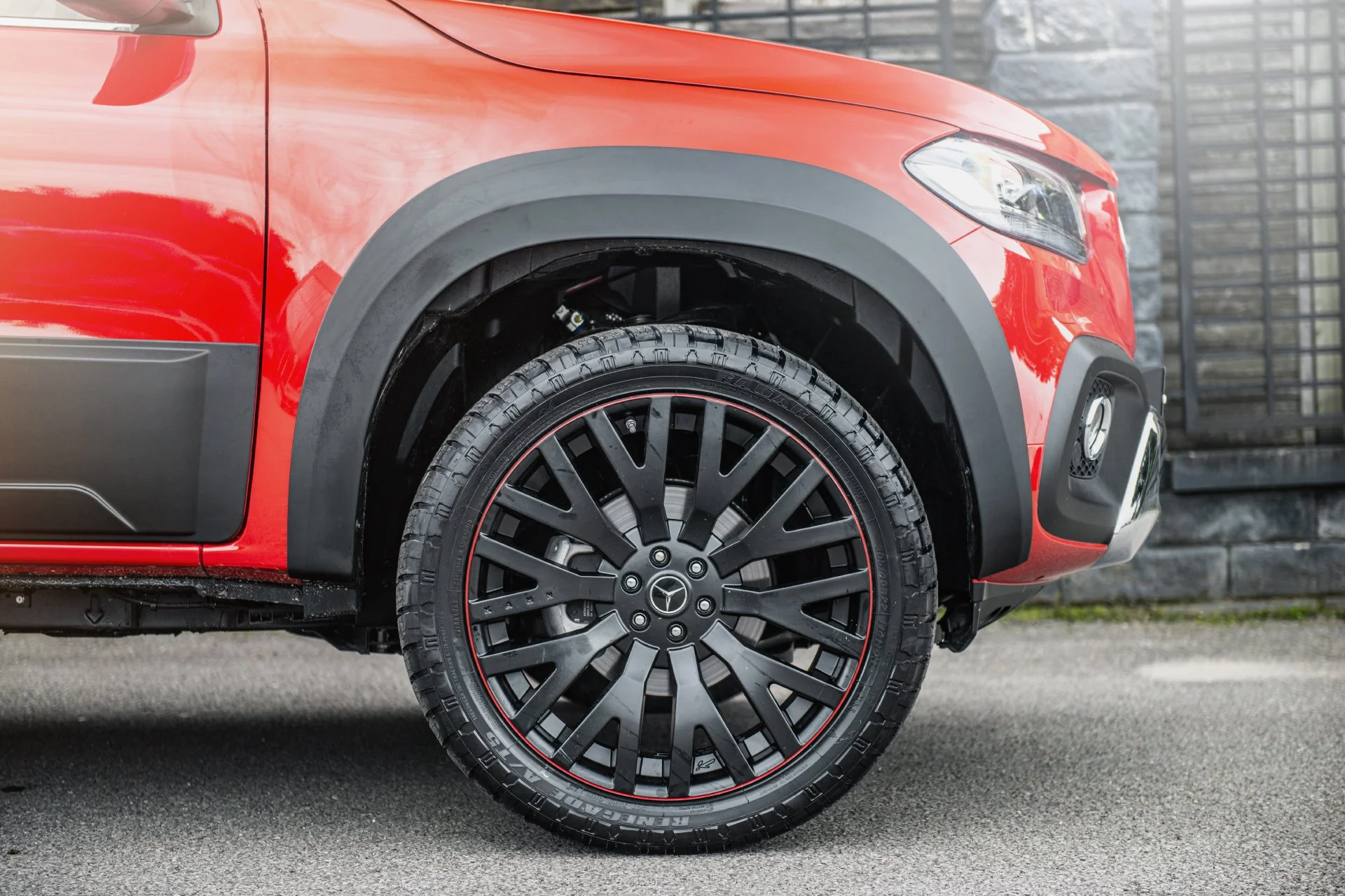 Mercedes X-Class (2019 Onwards) RS Light Alloy Wheels with Red Stripe - Image 22