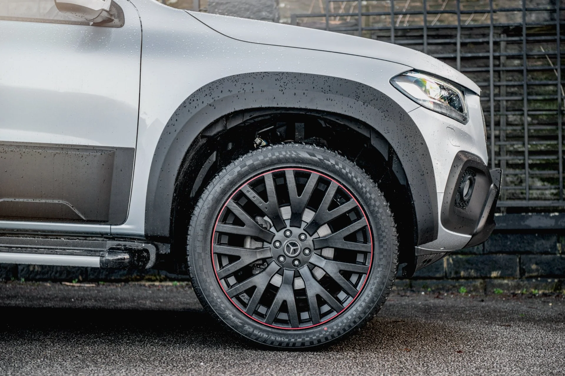 Mercedes X-Class (2019 Onwards) RS Light Alloy Wheels with Red Stripe - Image 42