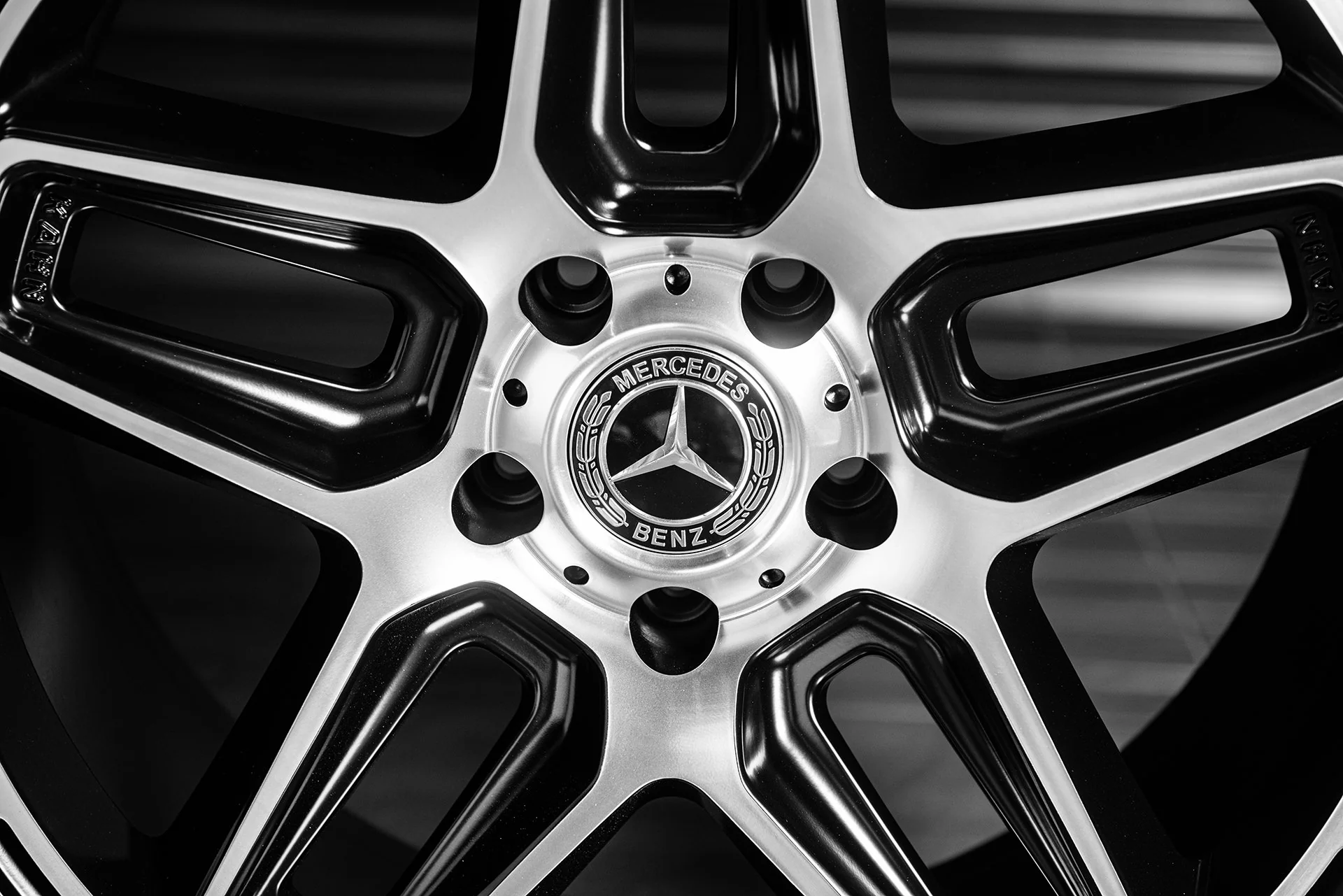 Mercedes G-Wagon (2018 Onwards) G350/400 G06 Light Alloy Wheels - Image 4