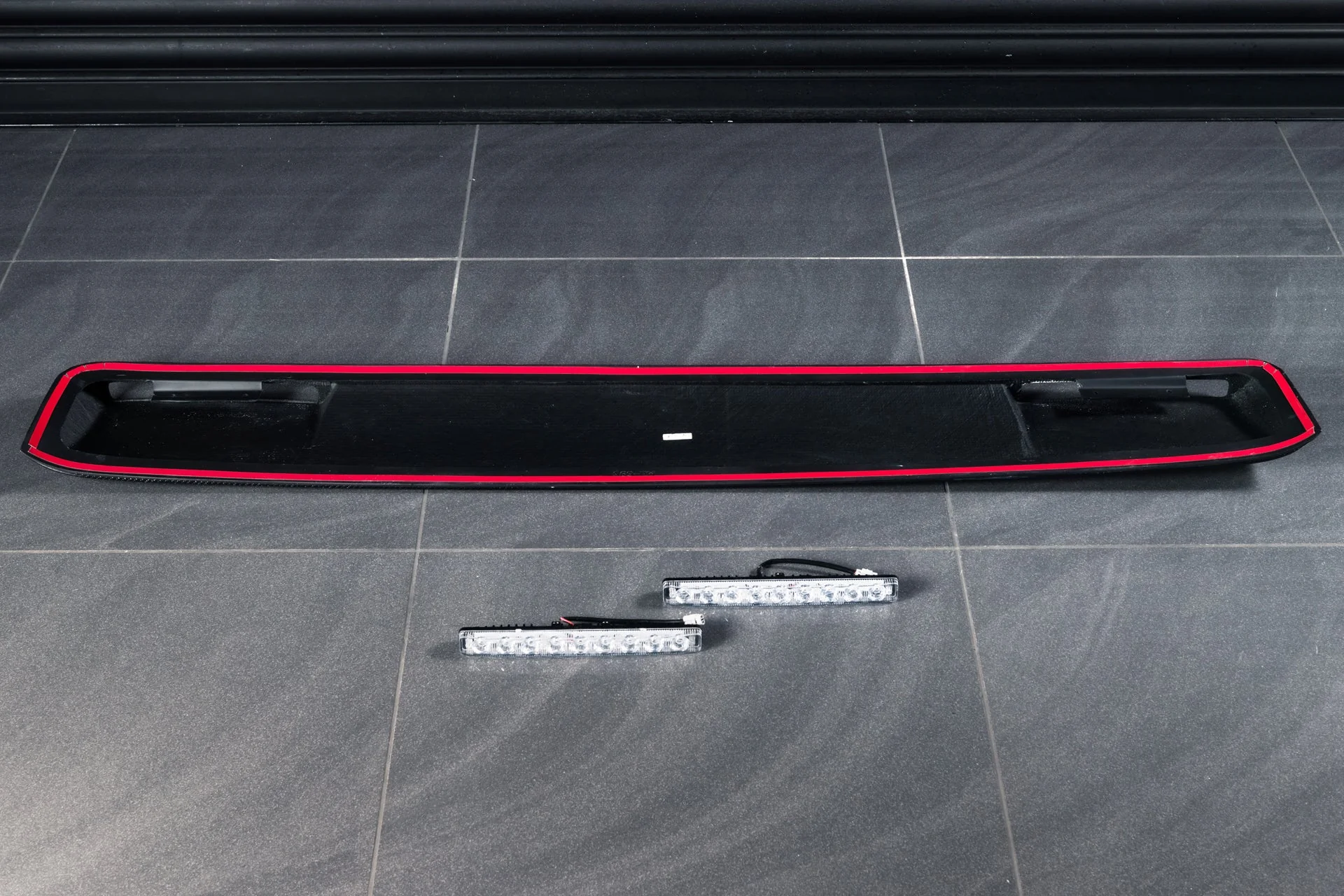 MERCEDES G-WAGON (2018 Onwards) G63 AMG Carbon Fibre Front Roof Shield with LED Lights - Image 10