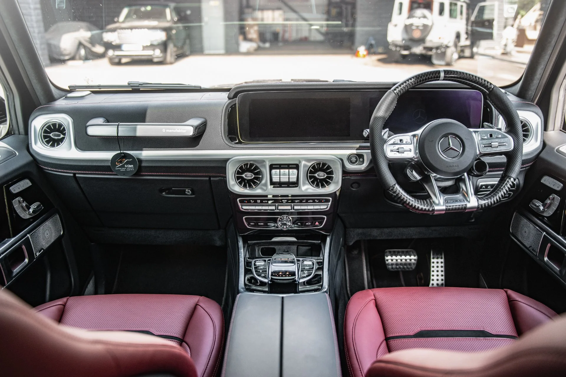 Mercedes G-Wagon (2018-2024) G63 AMG Carbon Steering Wheel - Image 3