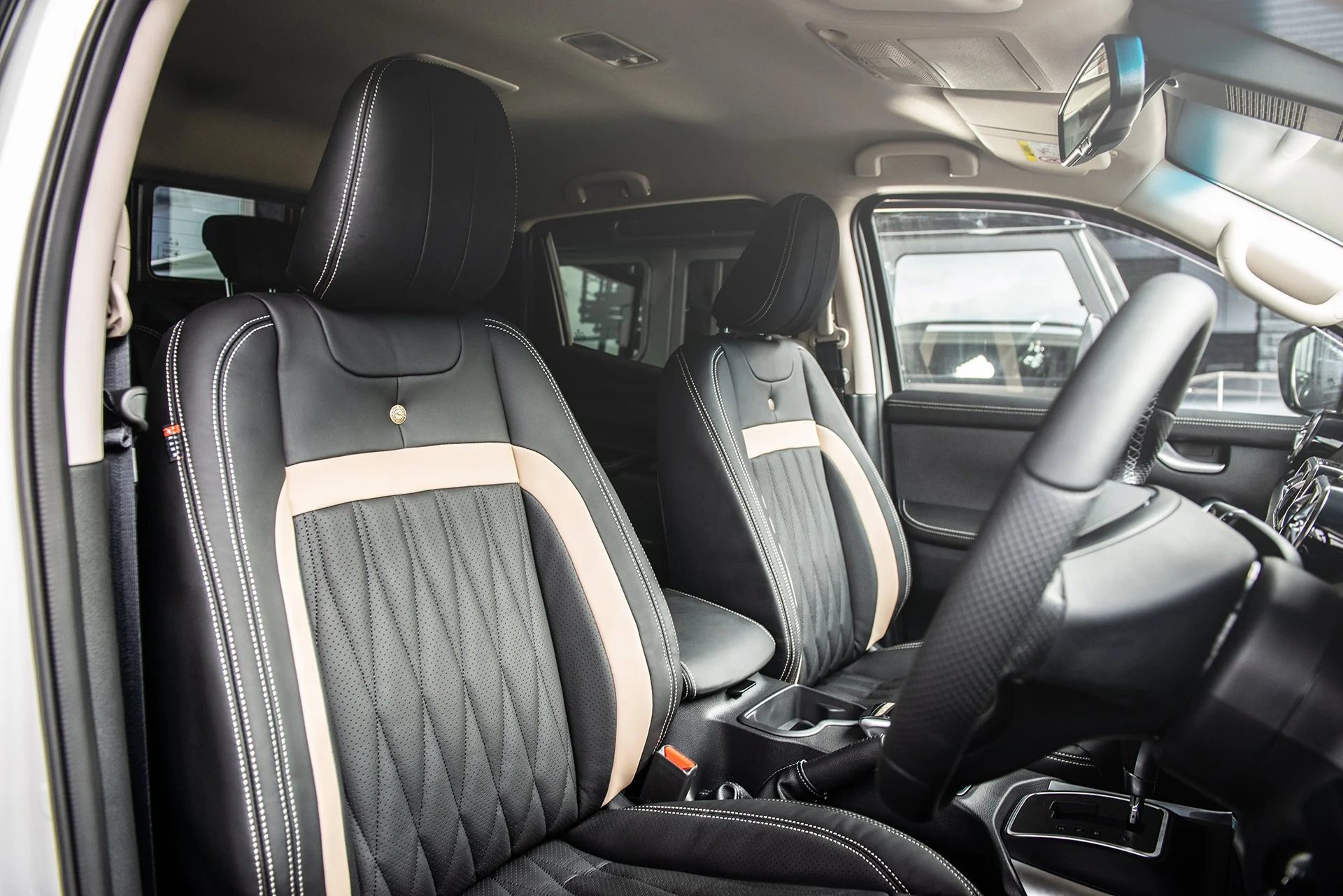 MERCEDES X-CLASS (2019 Onwards) Leather Interior - Image 11
