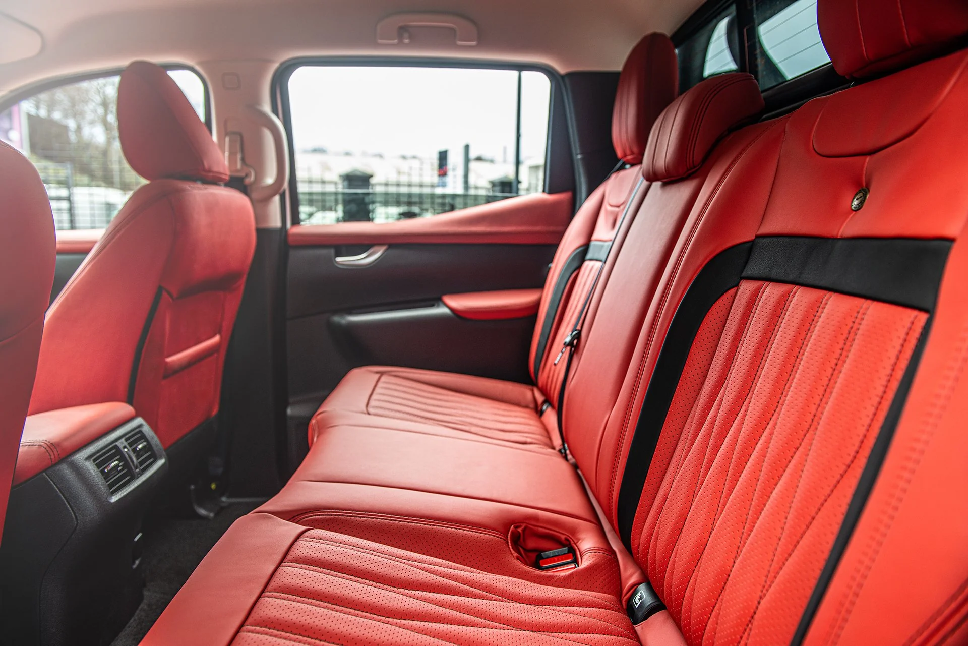 MERCEDES X-CLASS (2019 Onwards) Leather Interior - Image 14