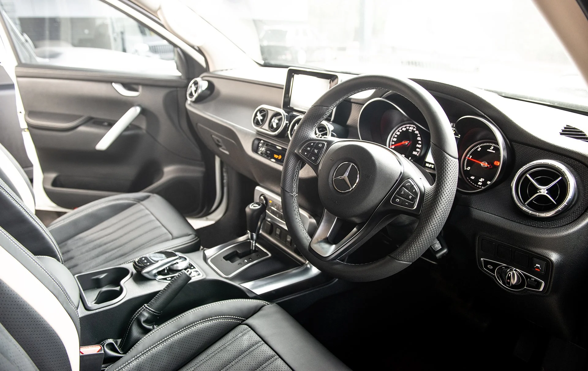 MERCEDES X-CLASS (2019 Onwards) Leather Interior - Image 8