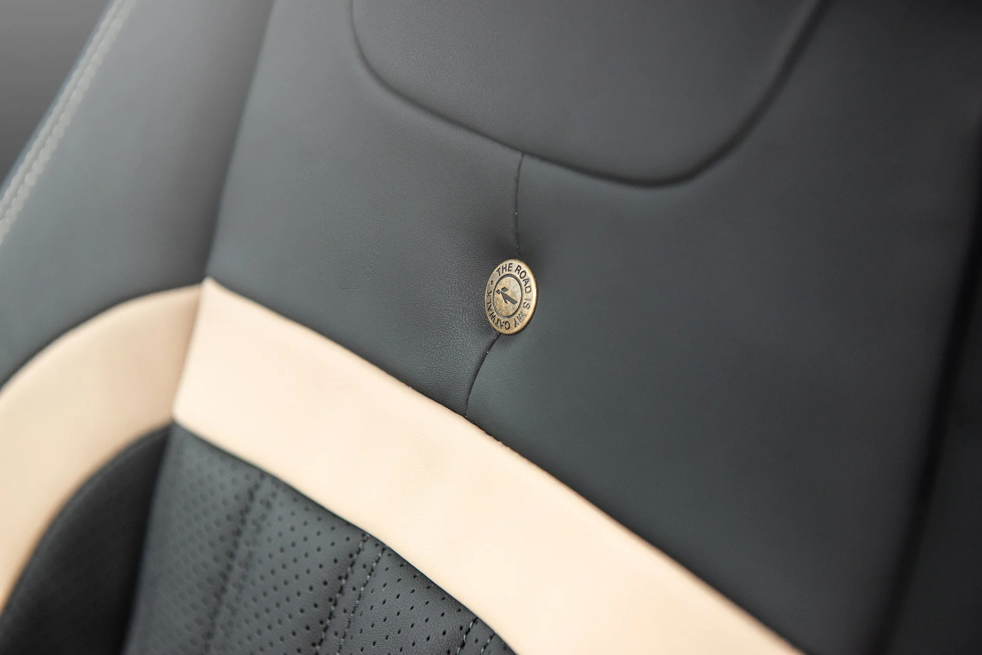 MERCEDES X-CLASS (2019 Onwards) Leather Interior - Image 9
