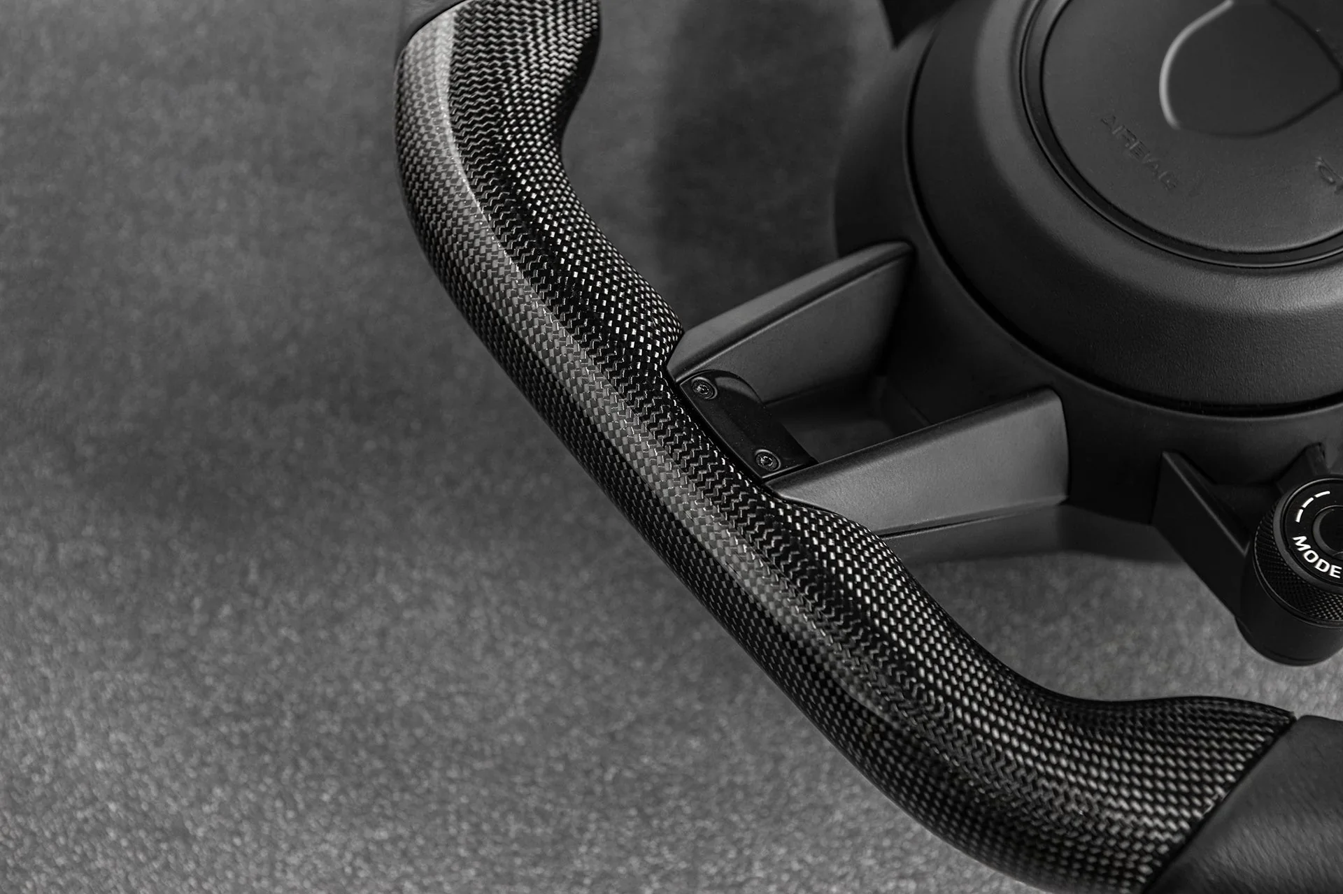 EXPOSED CARBON STEERING WHEEL Suitable for PORSCHE 911/992 (2019 Onwards) - Image 11