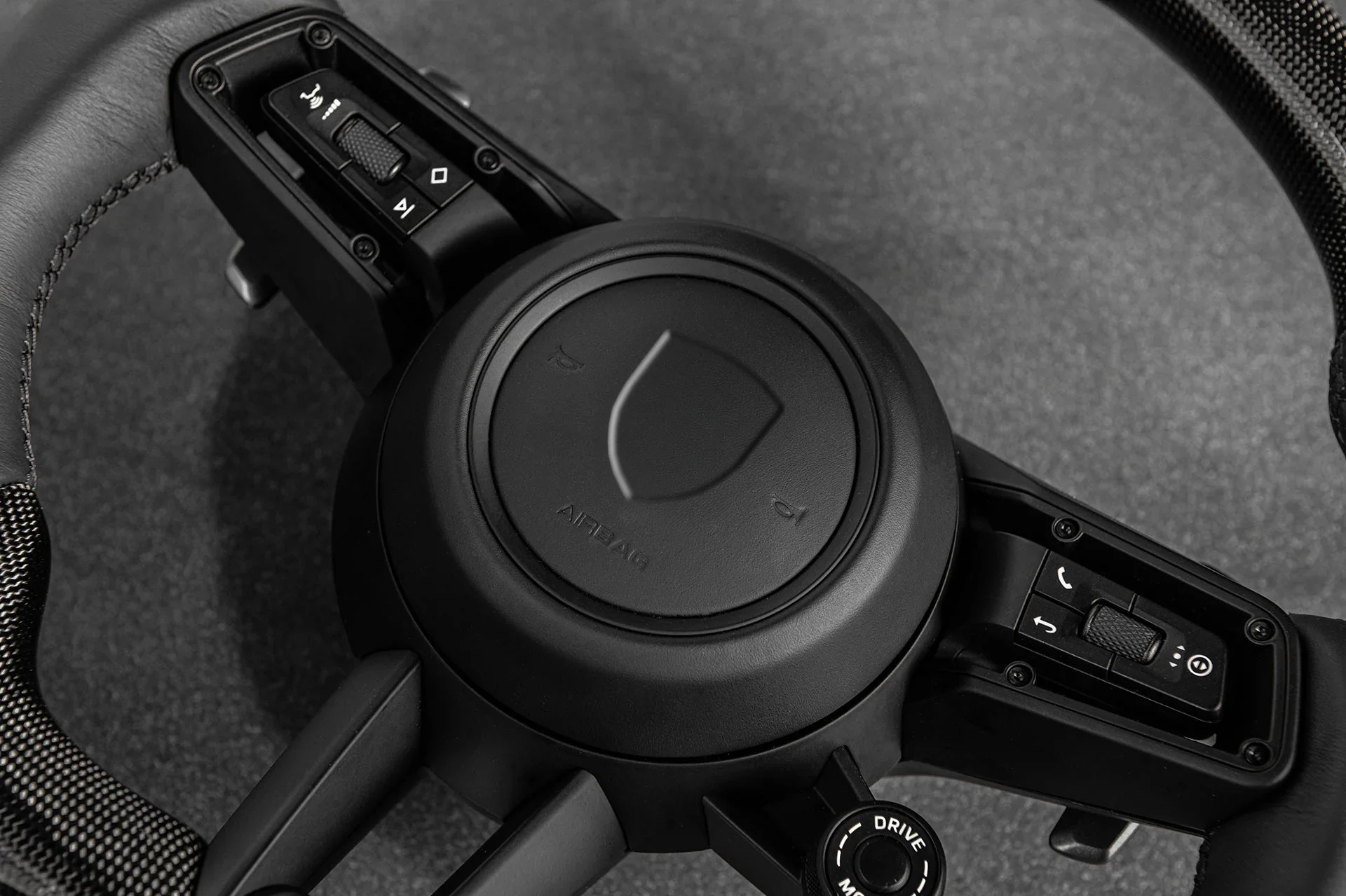 EXPOSED CARBON STEERING WHEEL Suitable for PORSCHE 911/992 (2019 Onwards) - Image 13