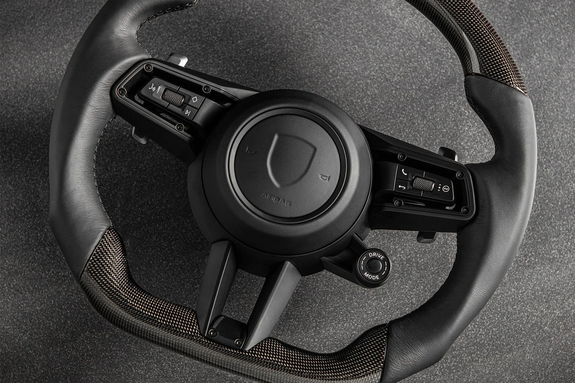 EXPOSED CARBON STEERING WHEEL Suitable for PORSCHE 911/992 (2019 Onwards) - Image 7