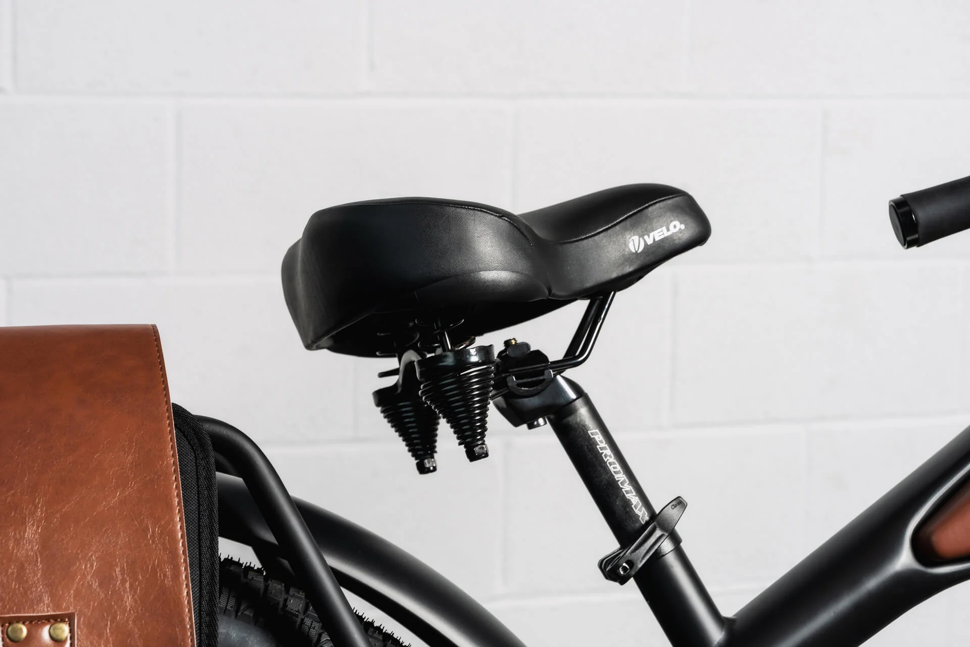 The Flying Huntsman Retro eBike - Image 14